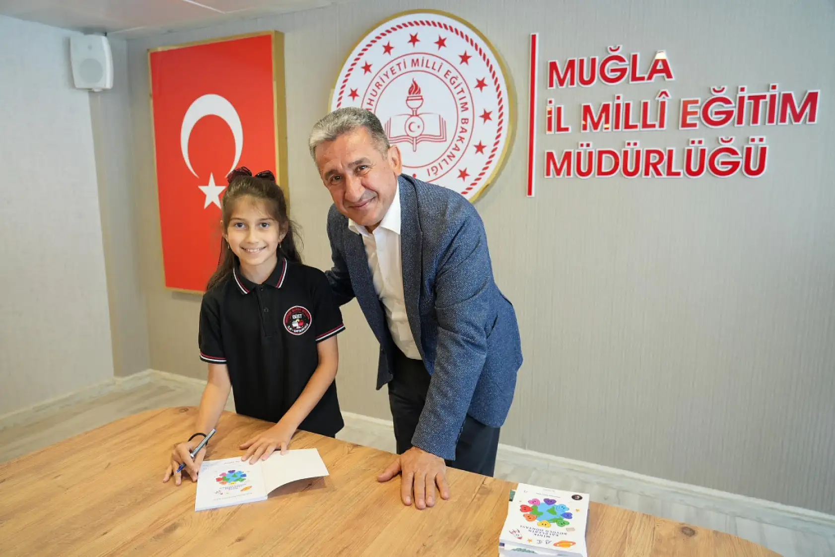 Muğla'da minik kalemlerden büyük hayaller
