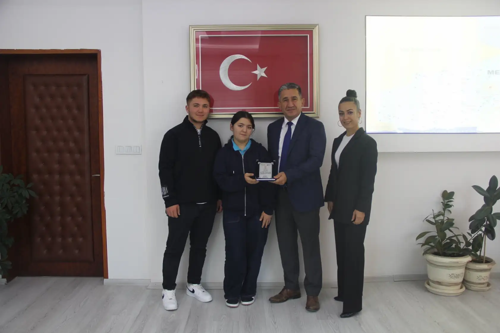 Muğla'da Atatürk sevgisi şiirle taçlandı