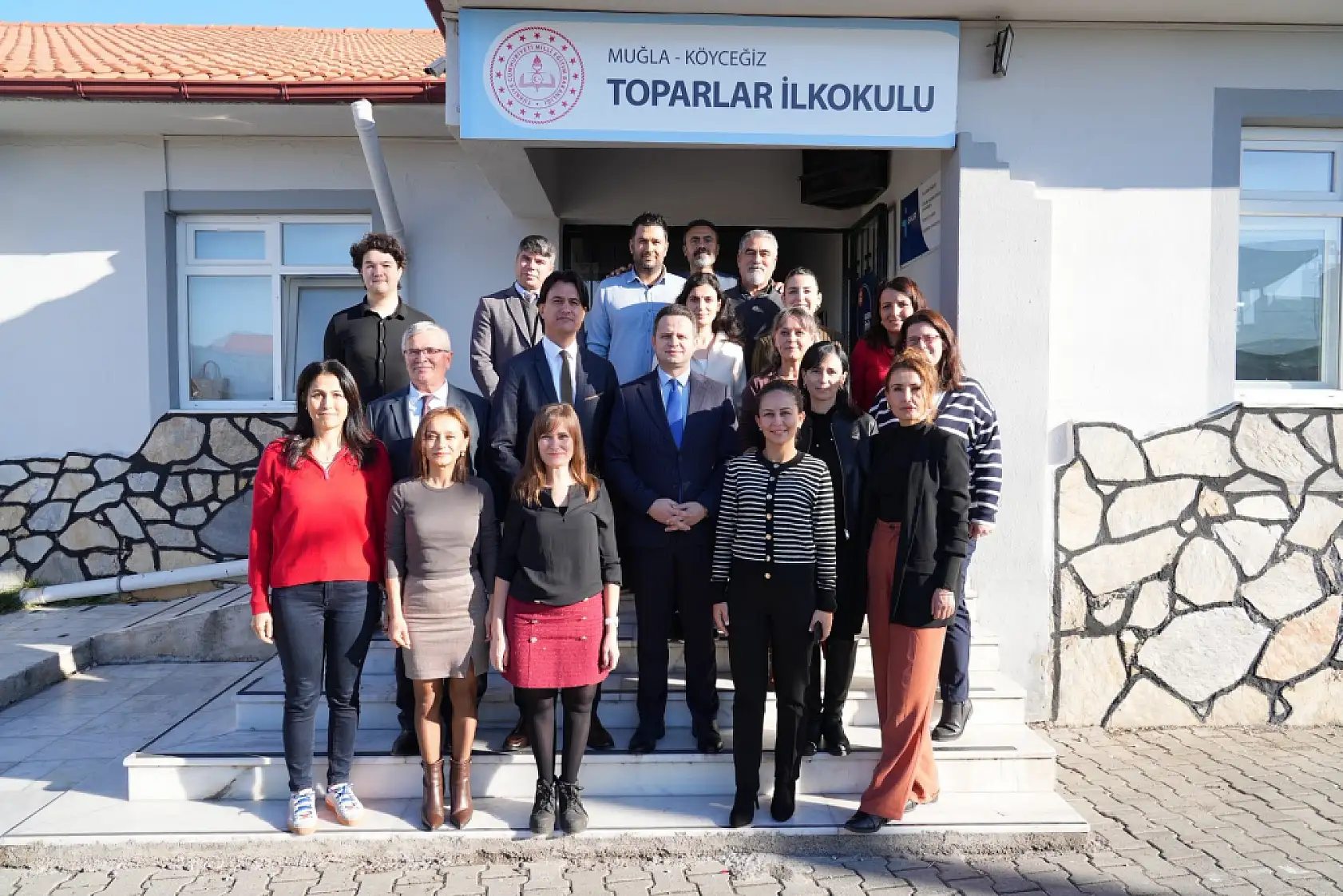 İl Milli Eğitim Müdürü Çay, Köyceğiz'de öğrenci ve öğretmenlerle bir araya geldi