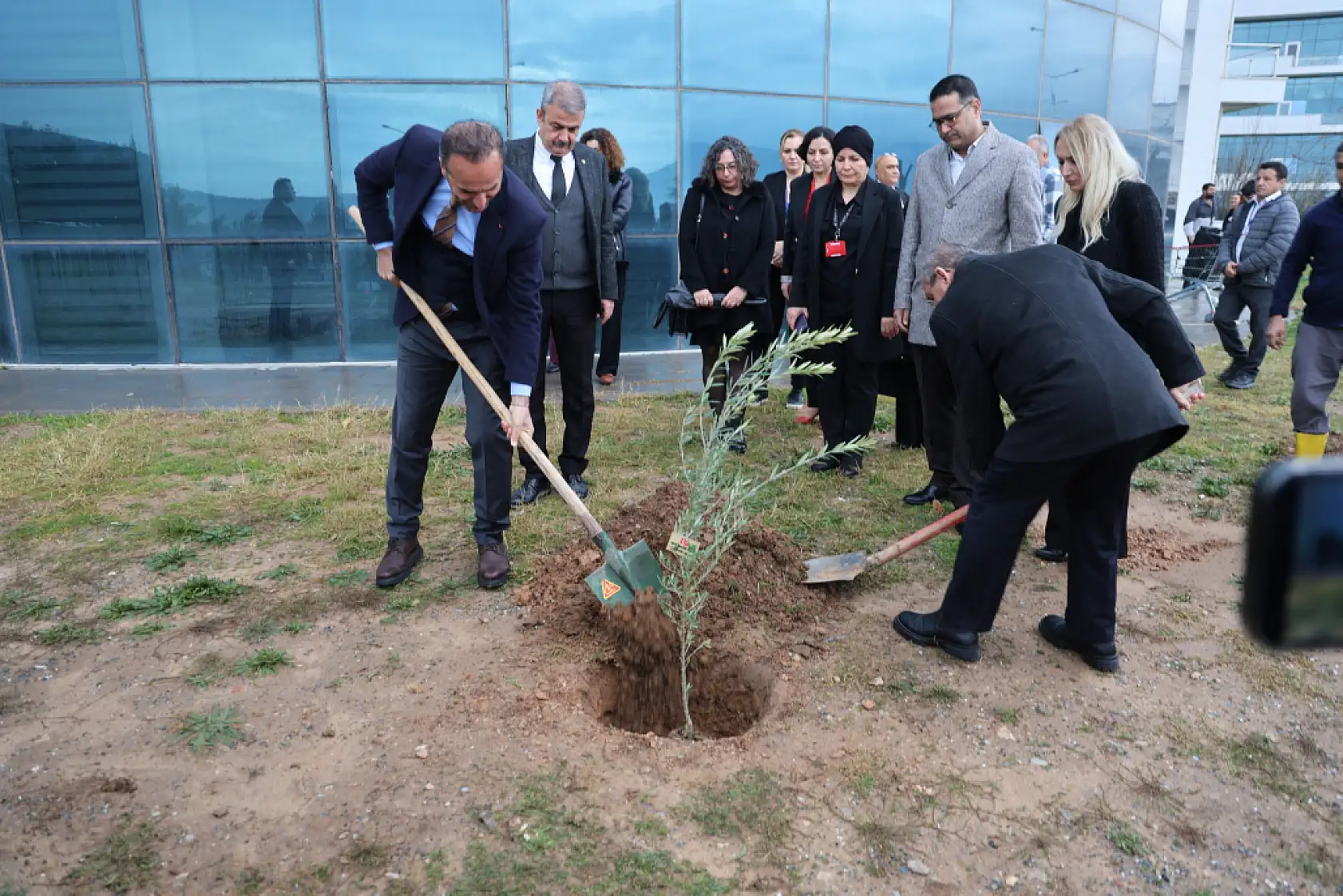 Bir yıl önce kırıma uğrayan ambulans helikopterdeki görev şehitleri Muğla'da anıldı