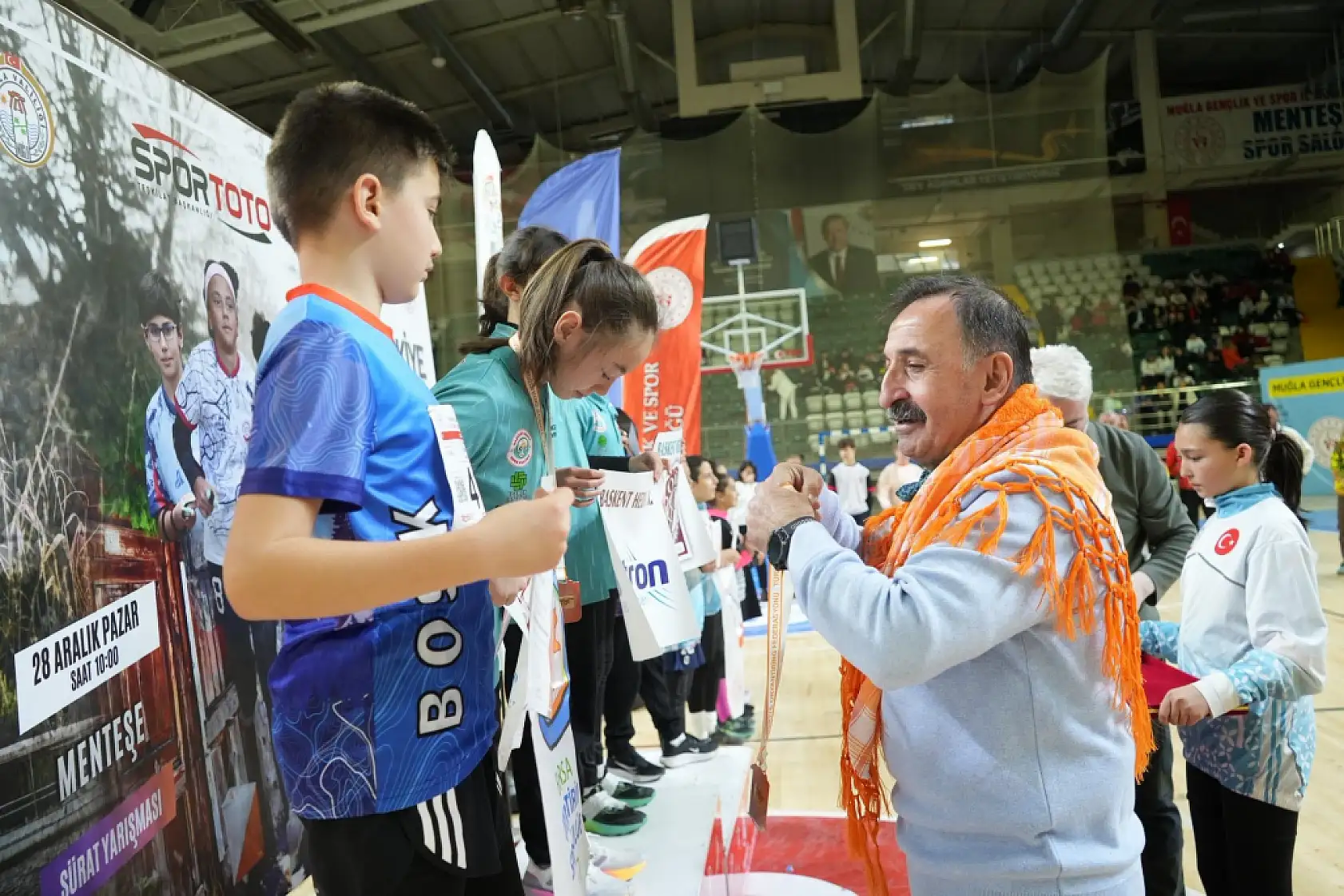 Muğla'da oryantiringde genç yıldızlar kupalarına kavuştu