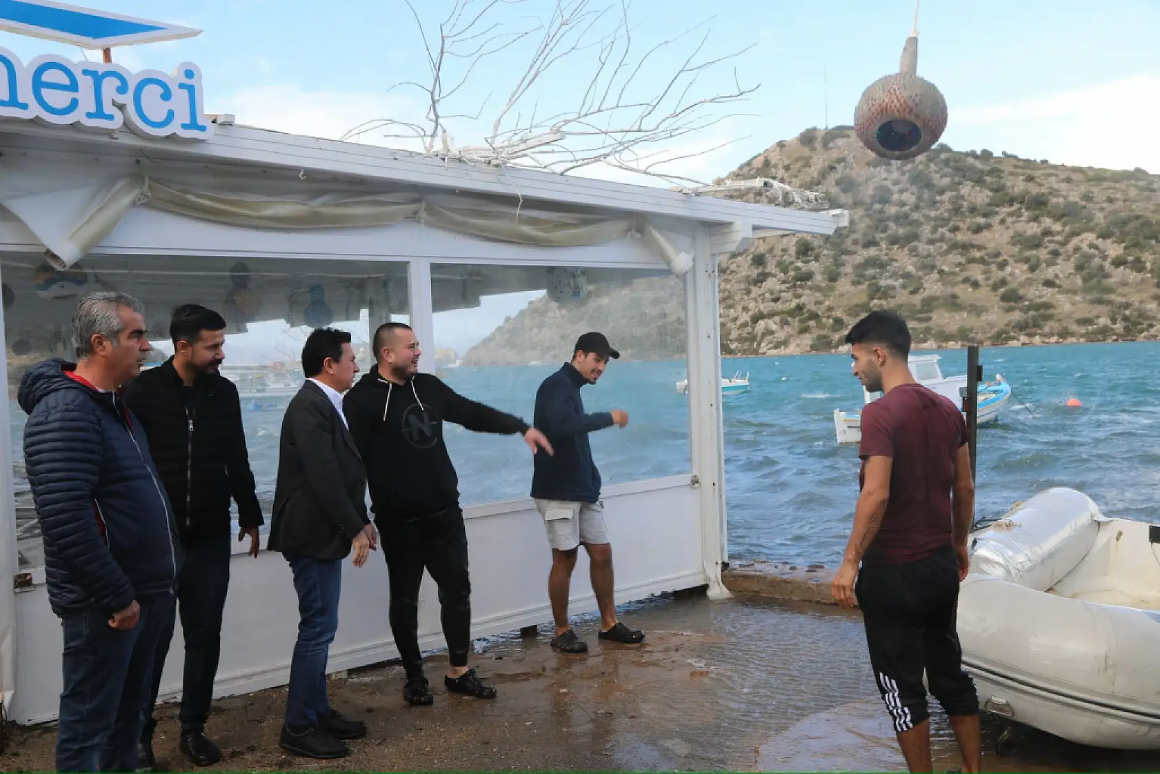 Başkan Aras'tan Fırtınadan Etkilenen İş Yerlerine Ziyaret