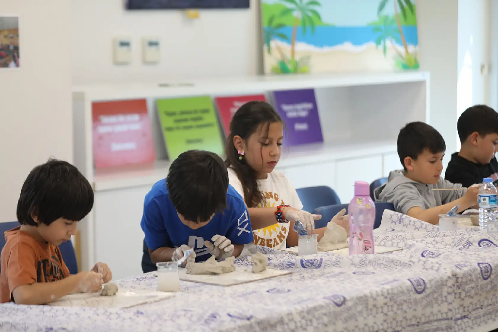 Büyükşehir miniklerin hayal gücünü kille buluşturdu: Minik eller sanata dönüştü