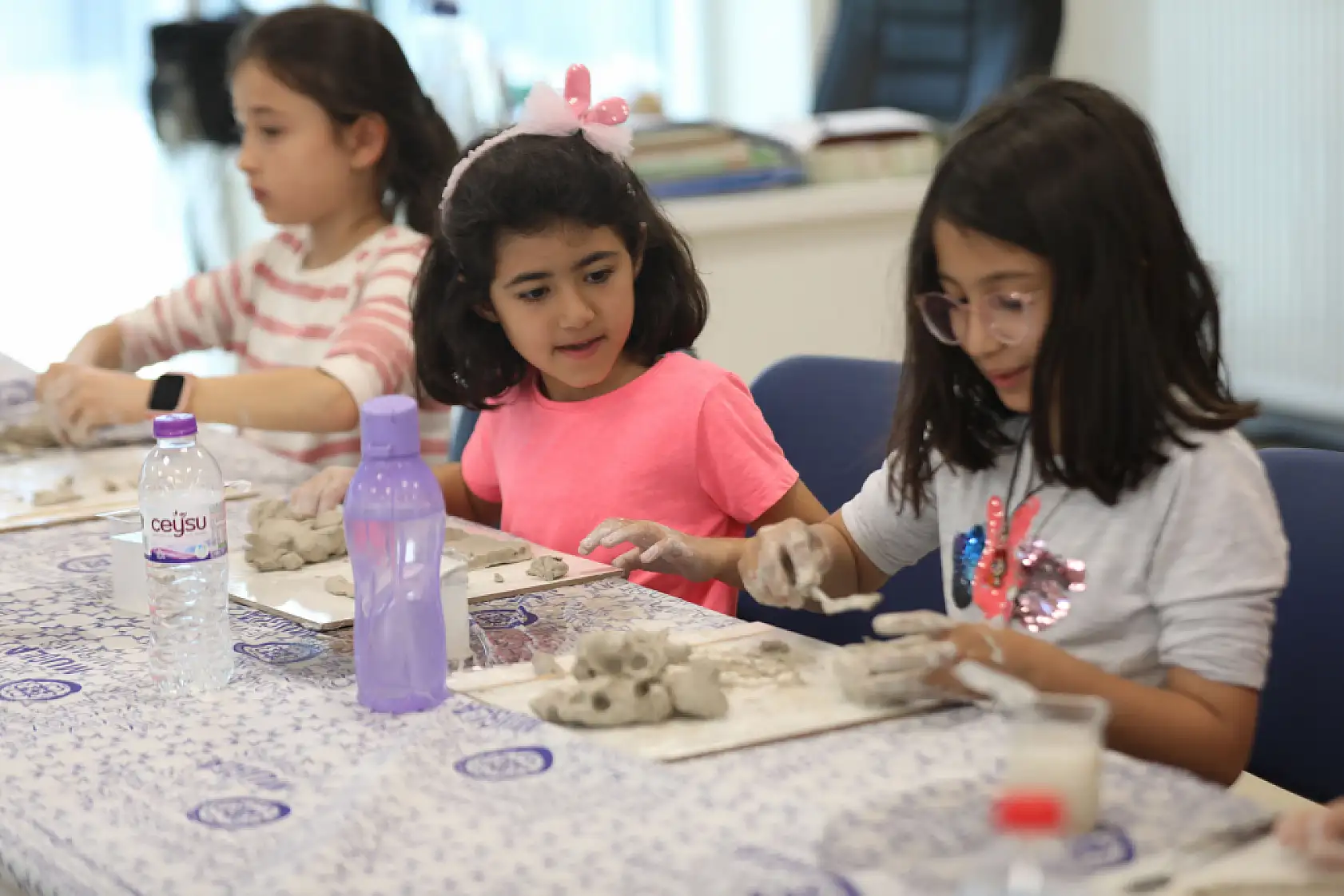 Büyükşehir miniklerin hayal gücünü kille buluşturdu: Minik eller sanata dönüştü