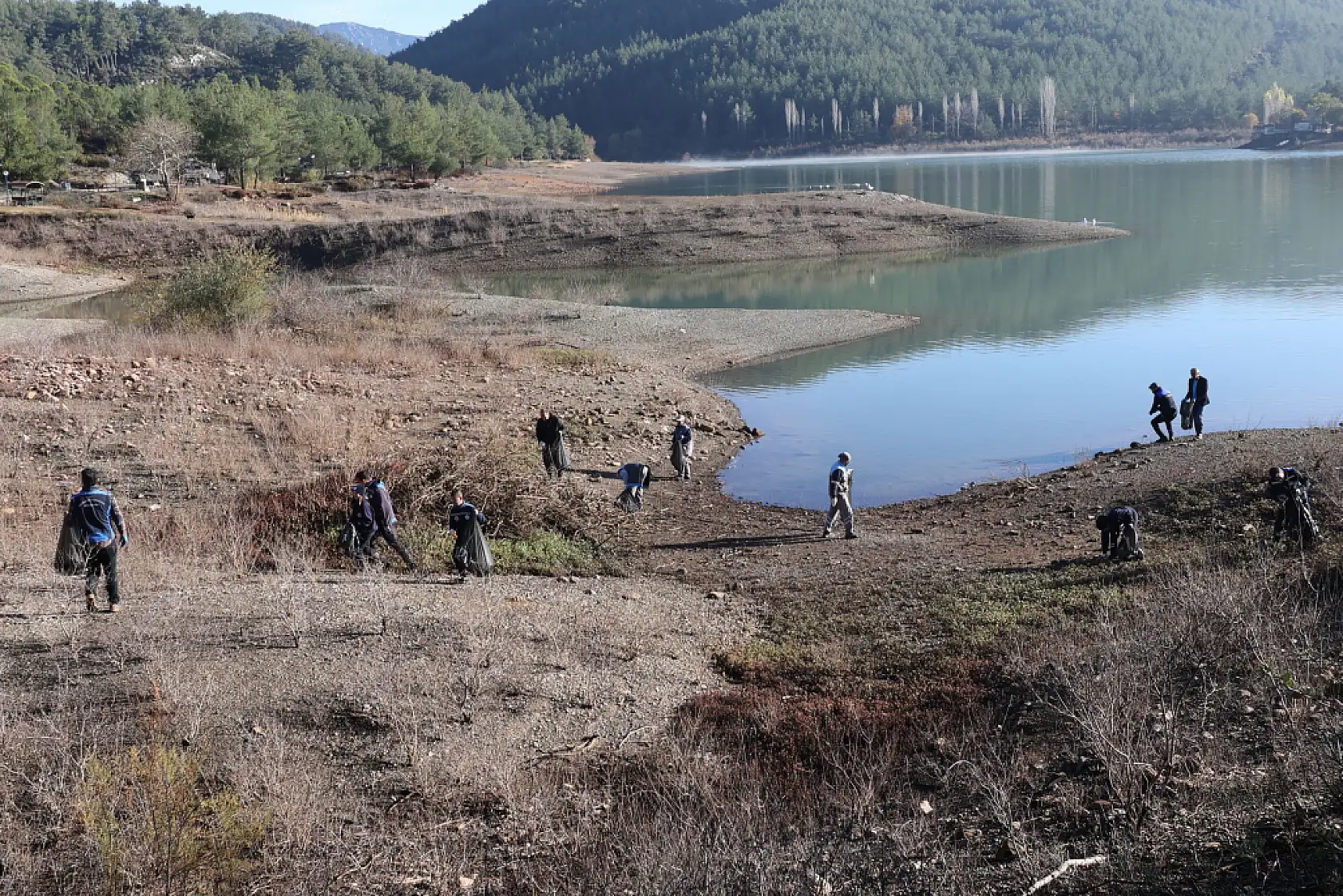 Muğla Büyükşehir'in Temizlik Seferberliği Ula Göleti'nden Başladı