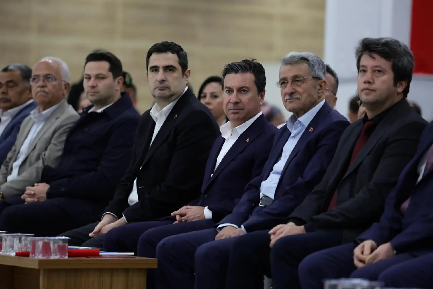 Büyükşehir'den şehitlerimize vefa: Muğla Şehitler Albümü tanıtıldı