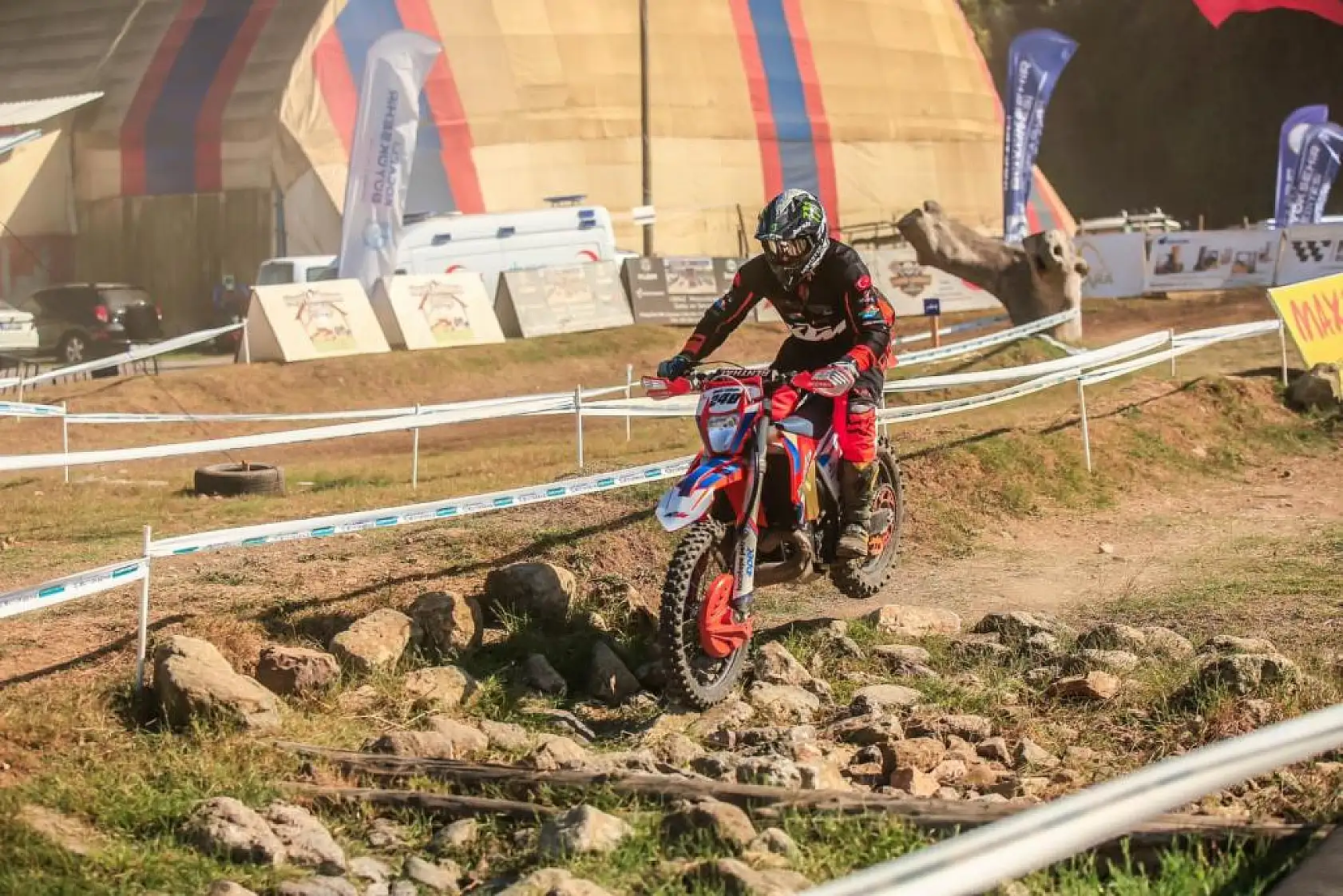 Kocaeli'de yapılan motor yarışlarında Fethiyeli sporculardan başarı