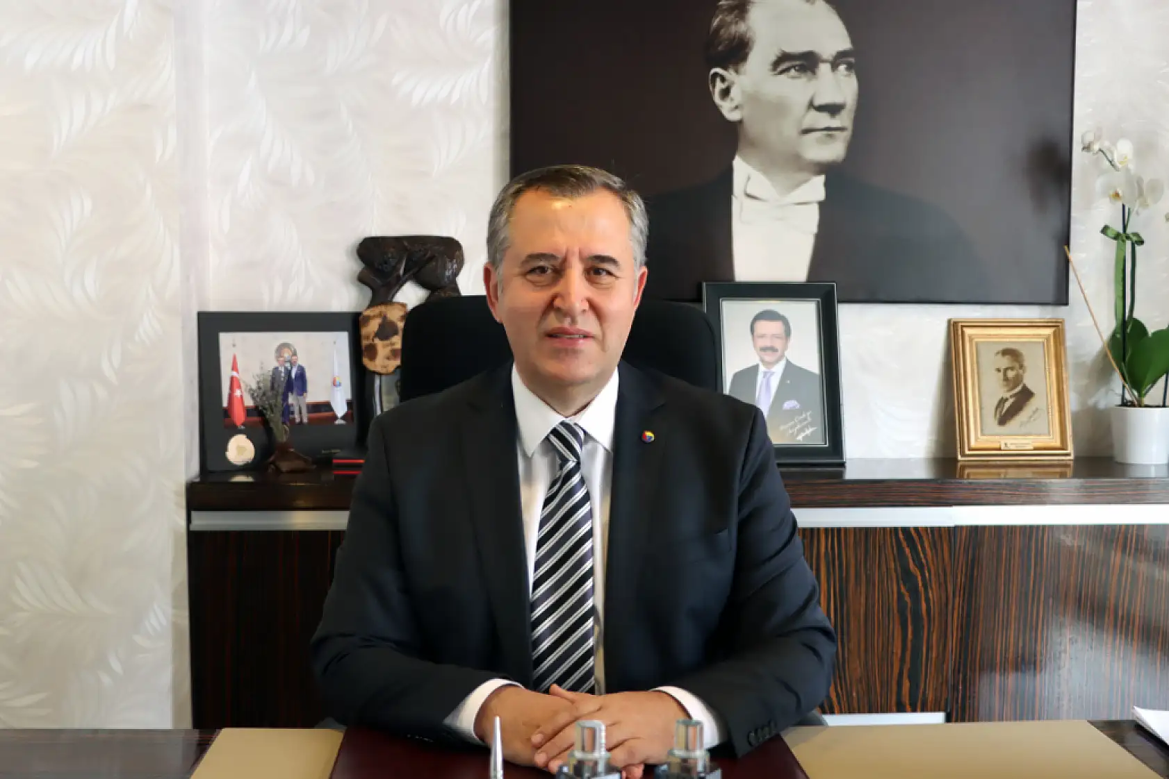 FTSO'dan kırtasiye desteği 320 öğrenciye ulaştı