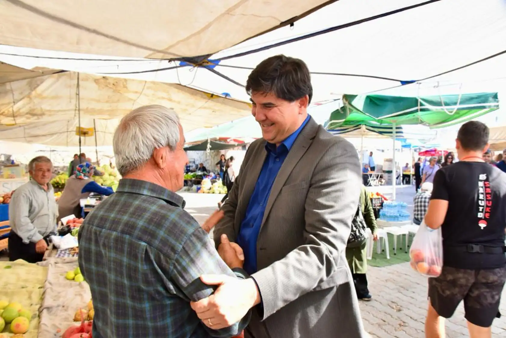 Karaca'dan Cuma Pazarı Ziyareti