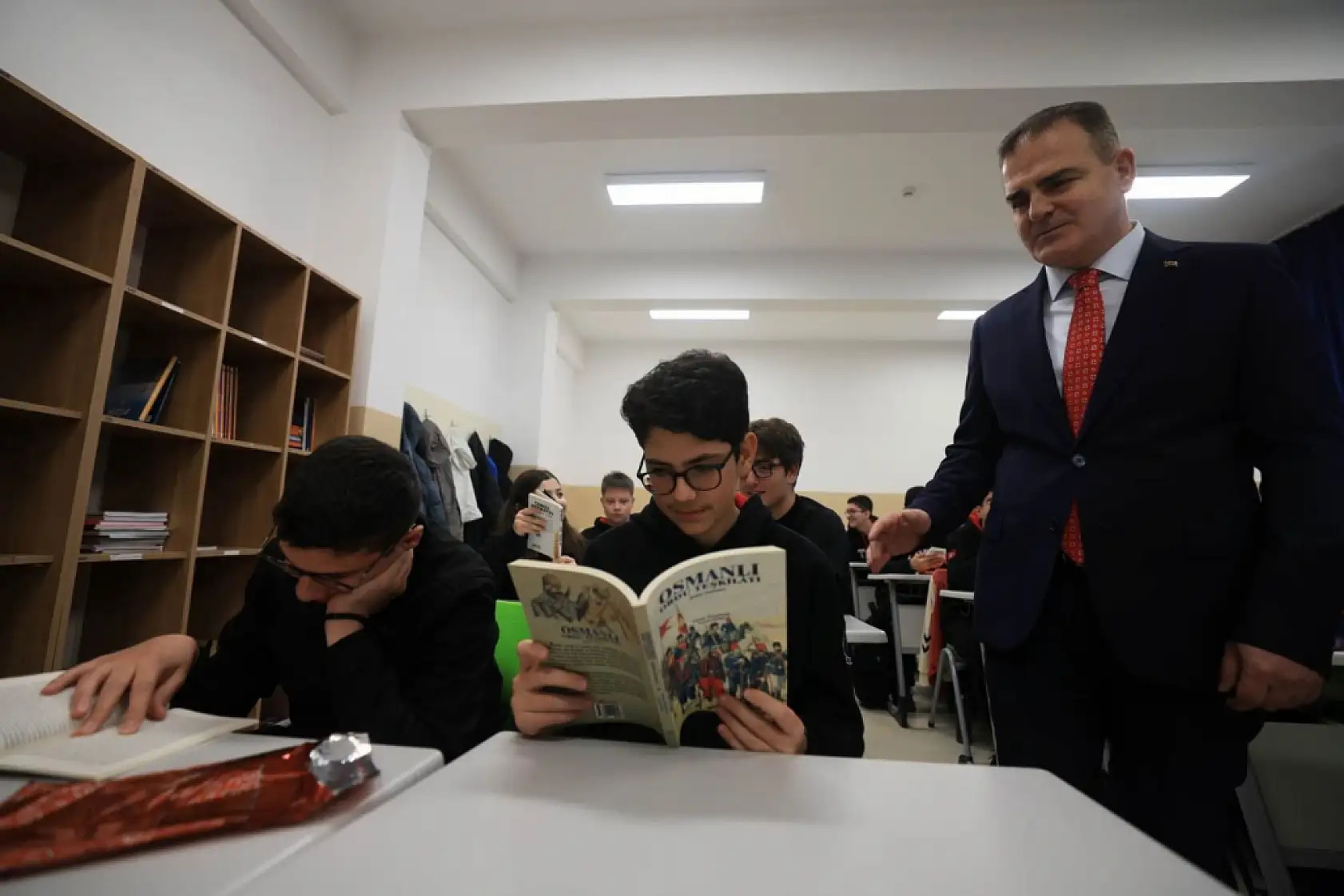 Yeni dönemin ilk dersini, Vali Dr. İdris Akbıyık verdi