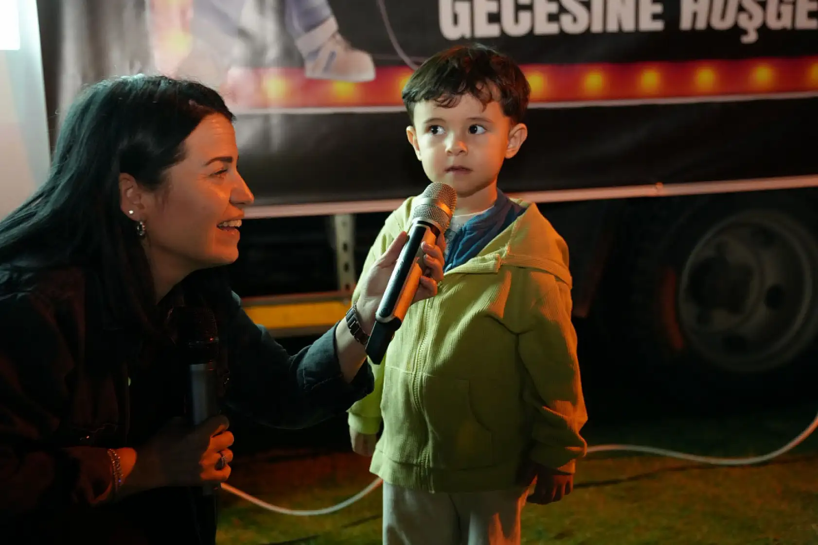 Seydikemer Belediyesinden Çocukların Yüzünü Güldüren Karaoke Gecesi