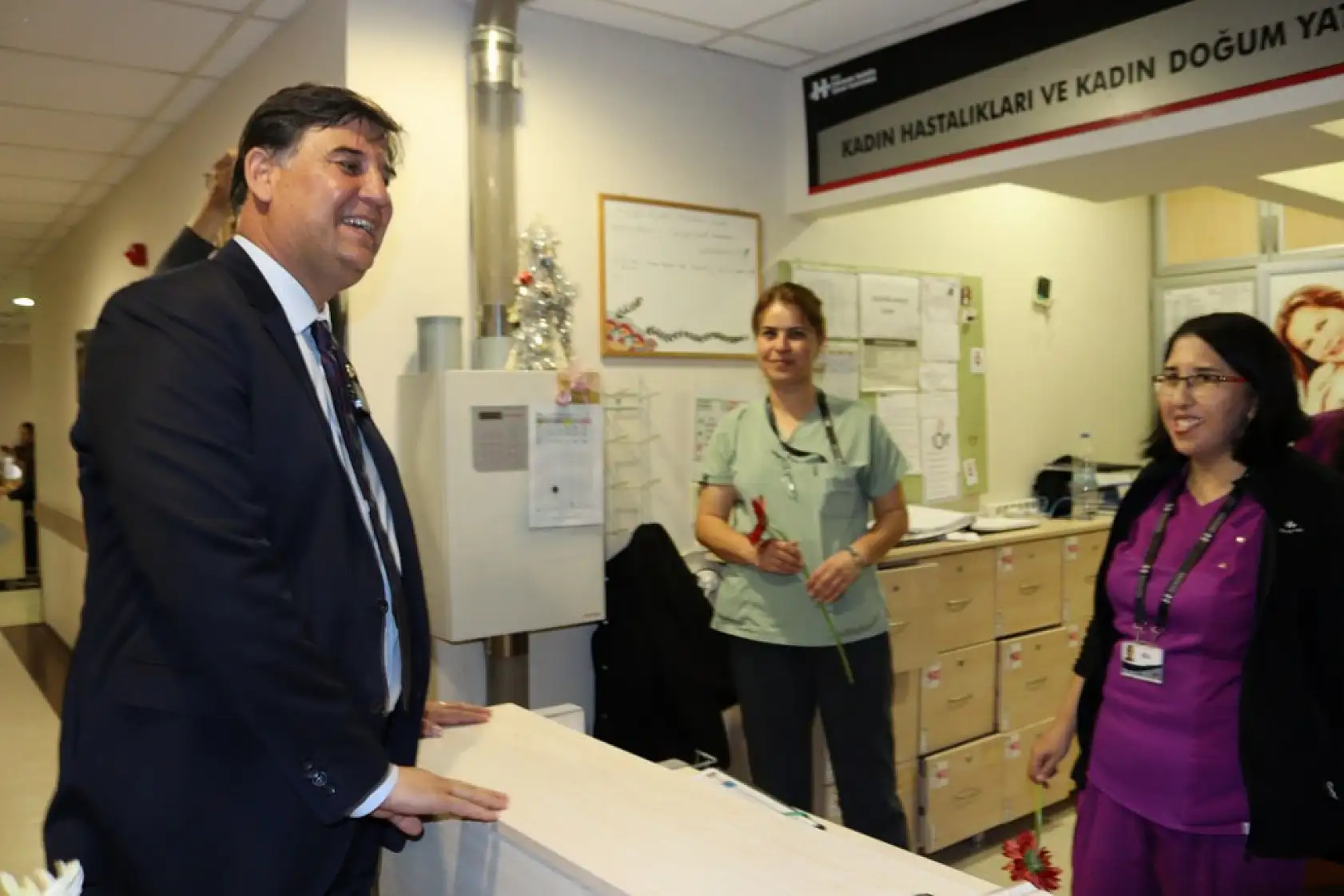 Karaca, 'Doktorlarımız Ve Sağlık Çalışanlarımıza Minnettarız'