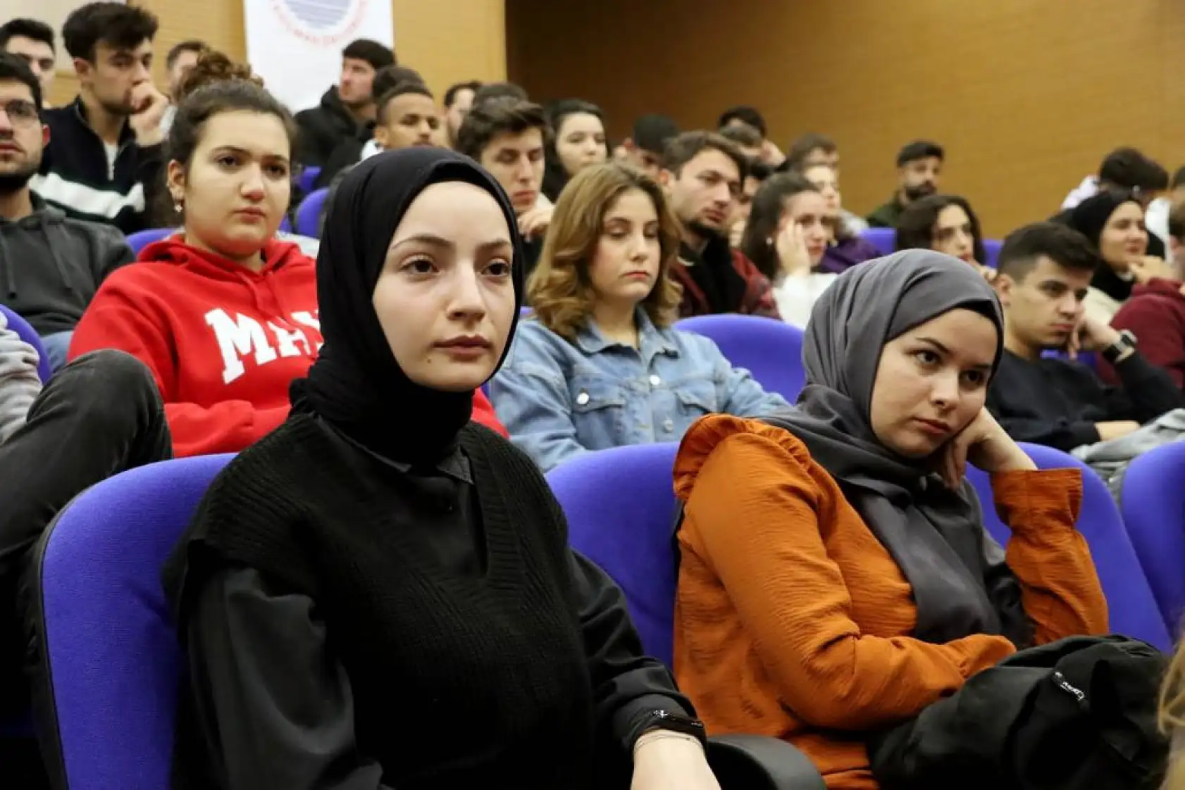 Başkan Çıralı, üniversite öğrencileriyle buluştu