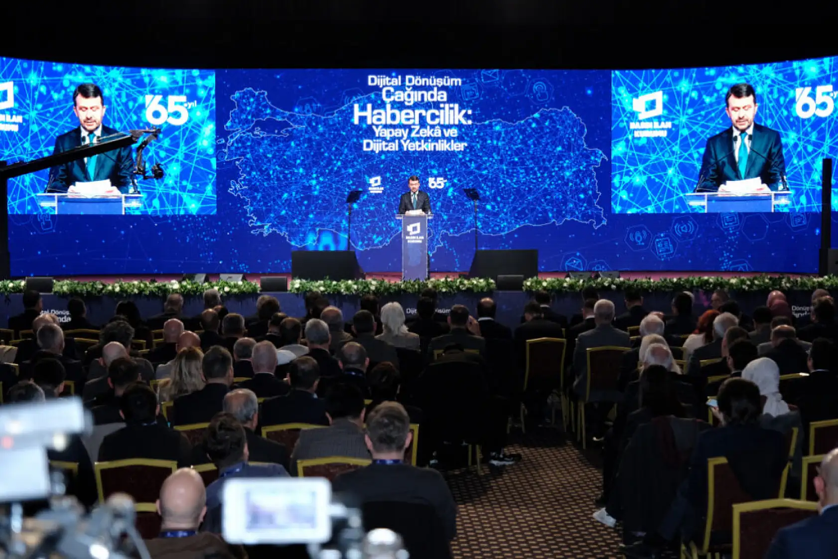 Genel Müdür Çay, 'Dijital Dönüşüm Çağında Habercilik: Yapay Zekâ ve Dijital Yetkinlikler' panelinde konuştu