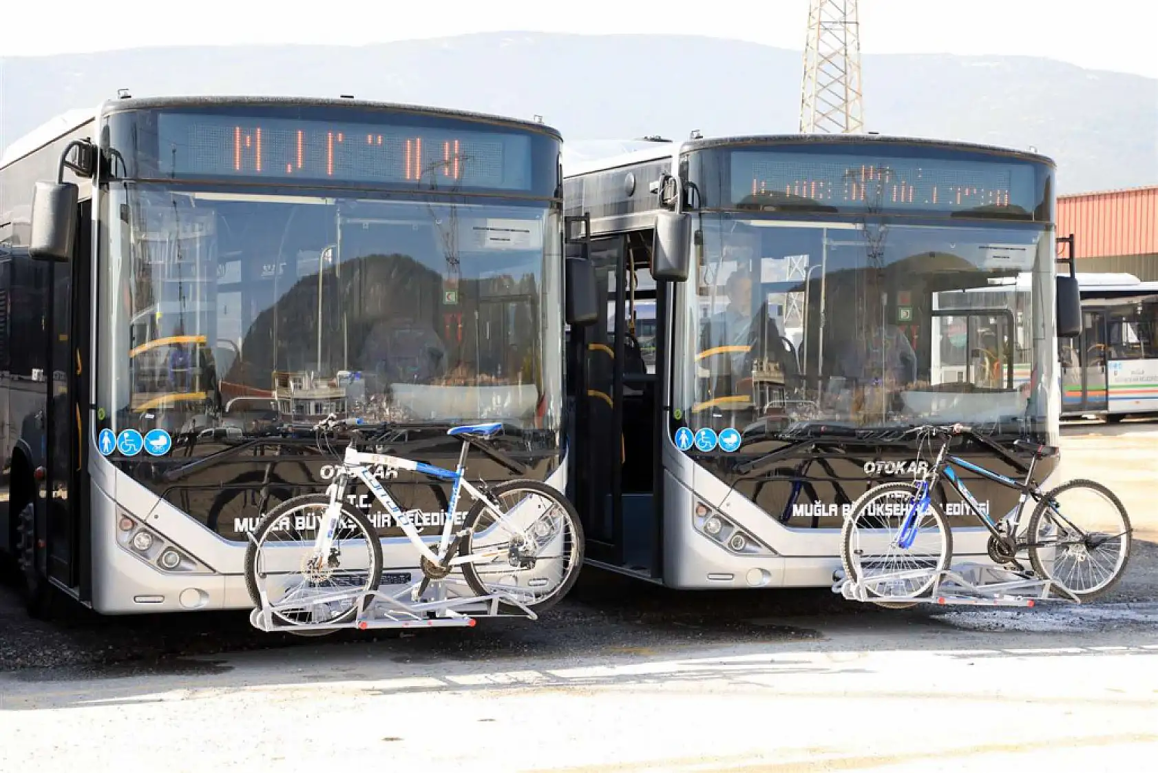 Muğla Büyükşehir Havaalanı Taşımacılığında Vatandaşların Yanında