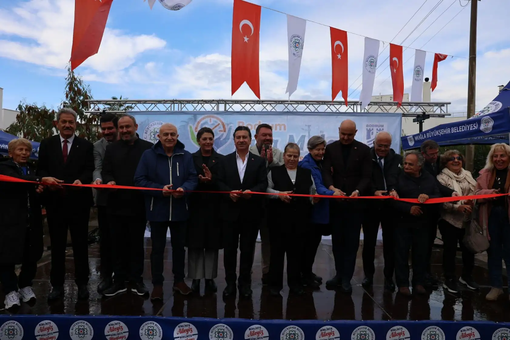 Muğla Büyükşehir 5. Kısa Mola Merkezi'ni Engelliler Günü'nde Bodrum'da Açtı