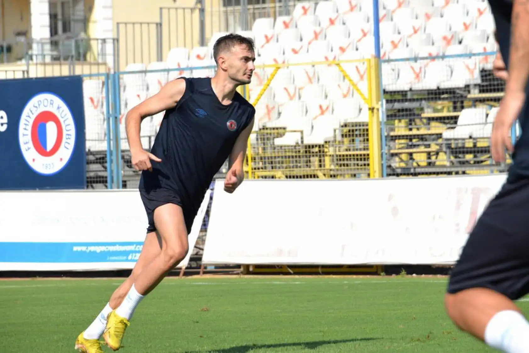 Fethiyespor, Menemen Virajında