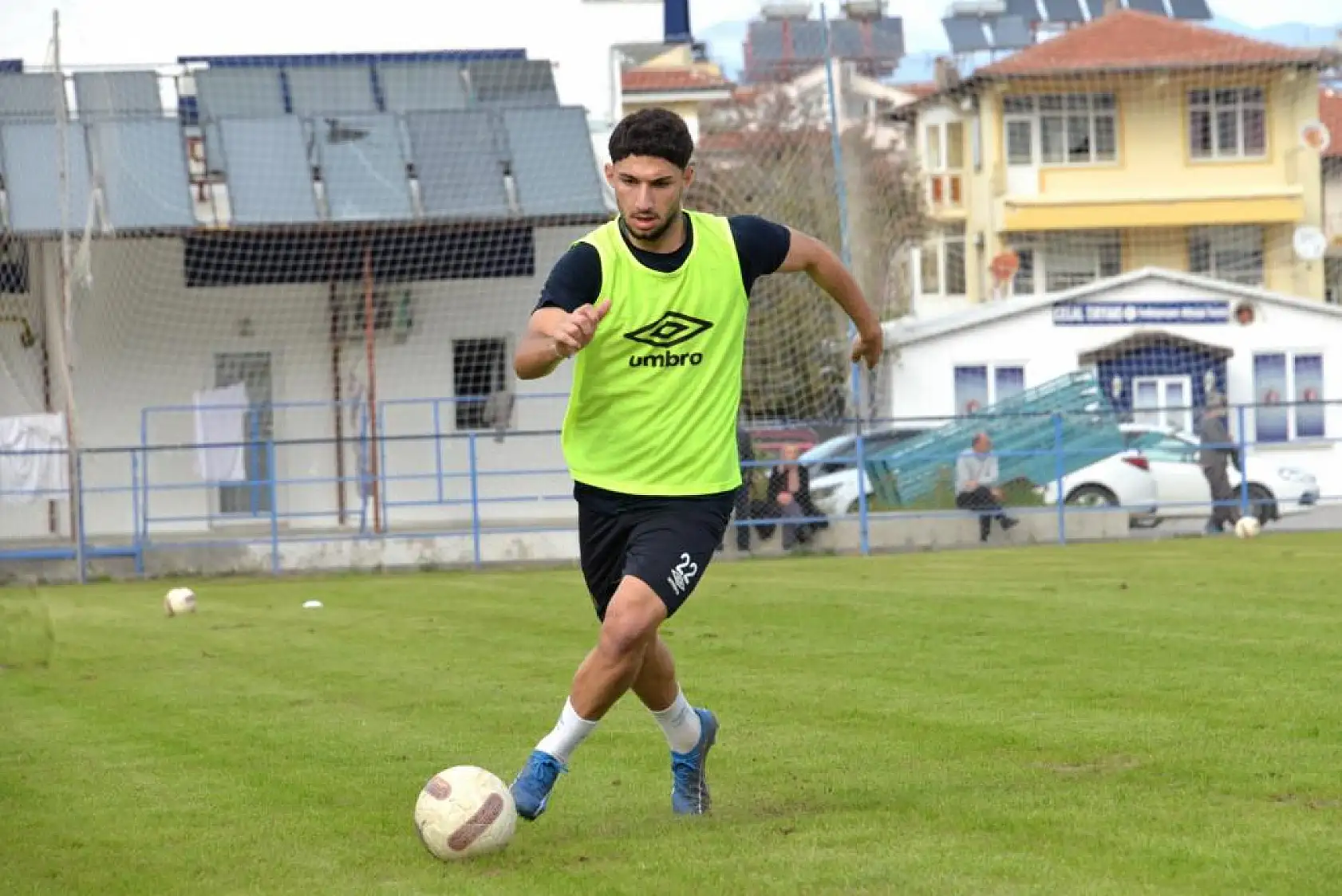 Fethiyespor'da Etimesgut Mesaisi Sürüyor