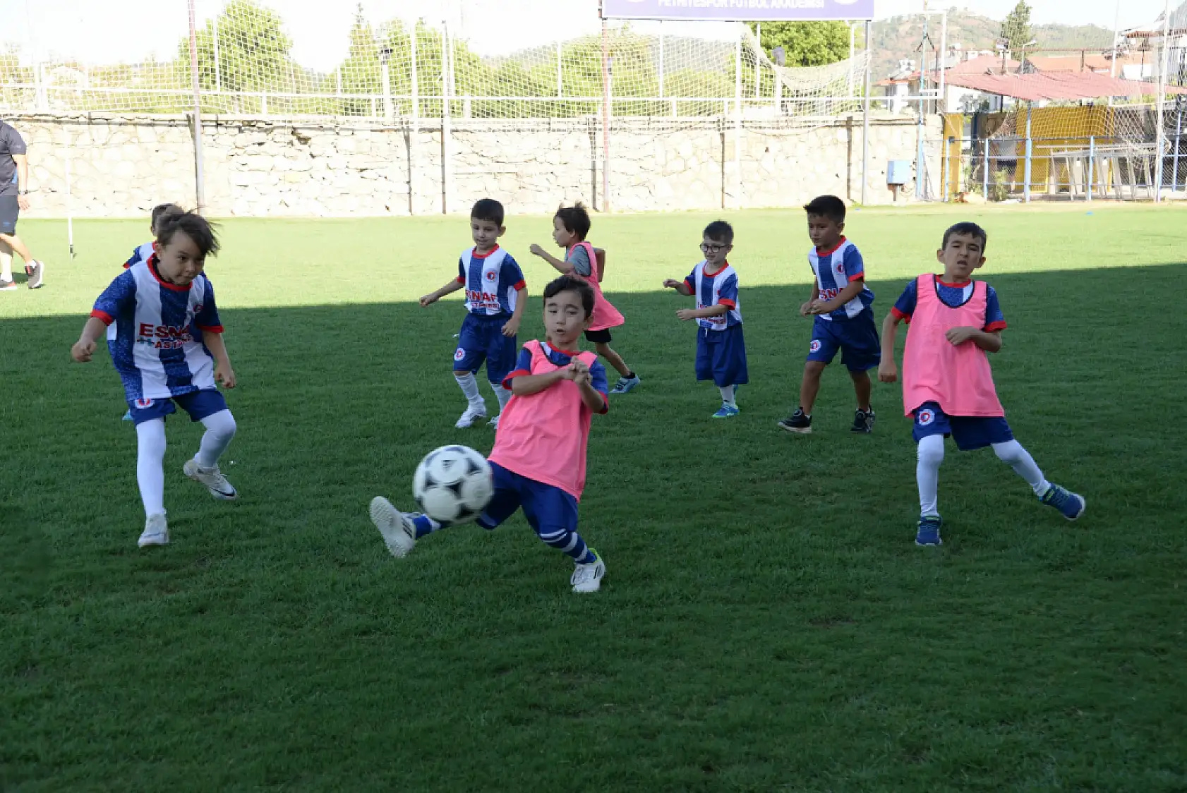Fethiyespor Futbol Okulu Yaz Dönemi Çalışmaları Başladı