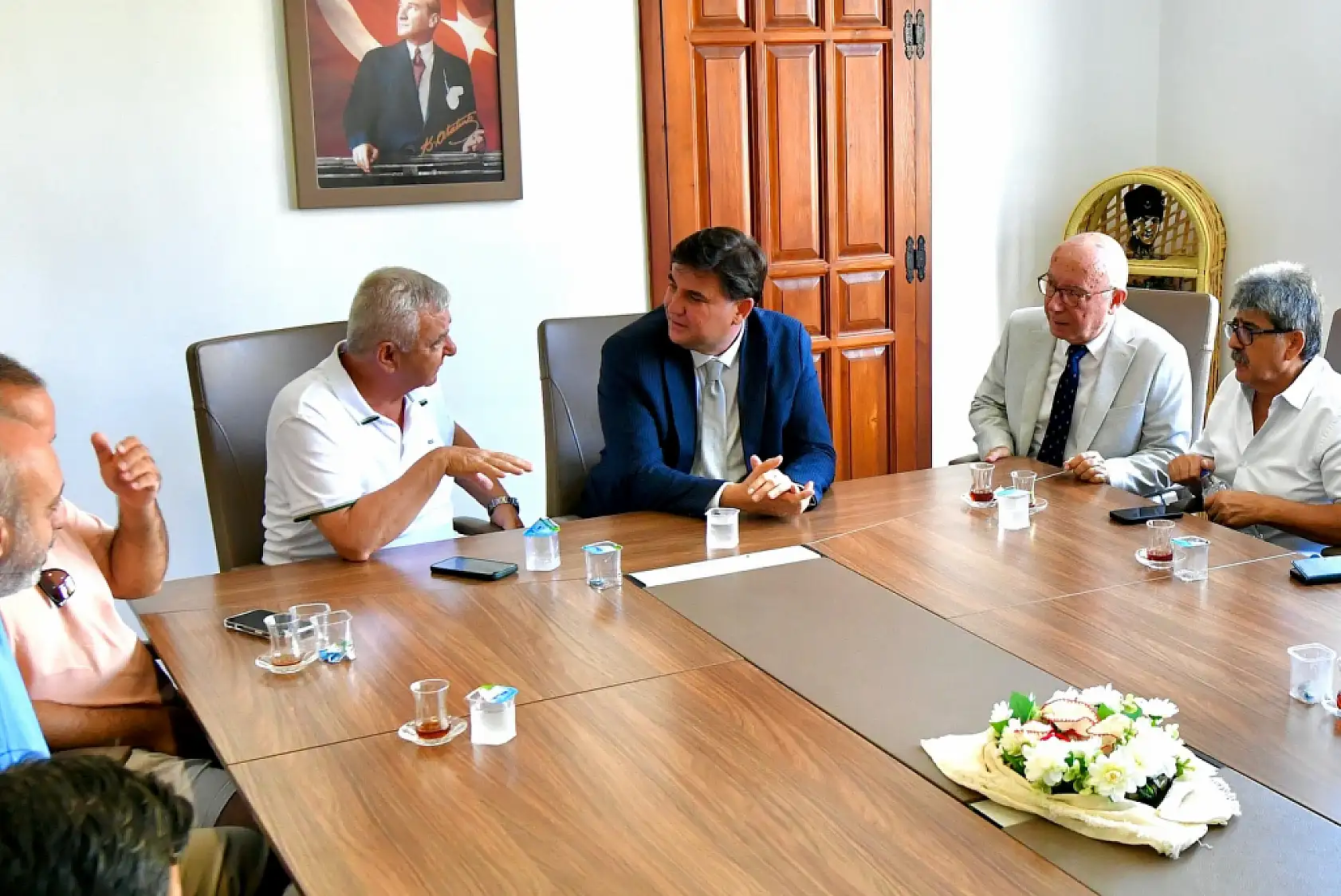 Fethiyespor Heyeti Başkan Karaca'yı Ziyaret Etti