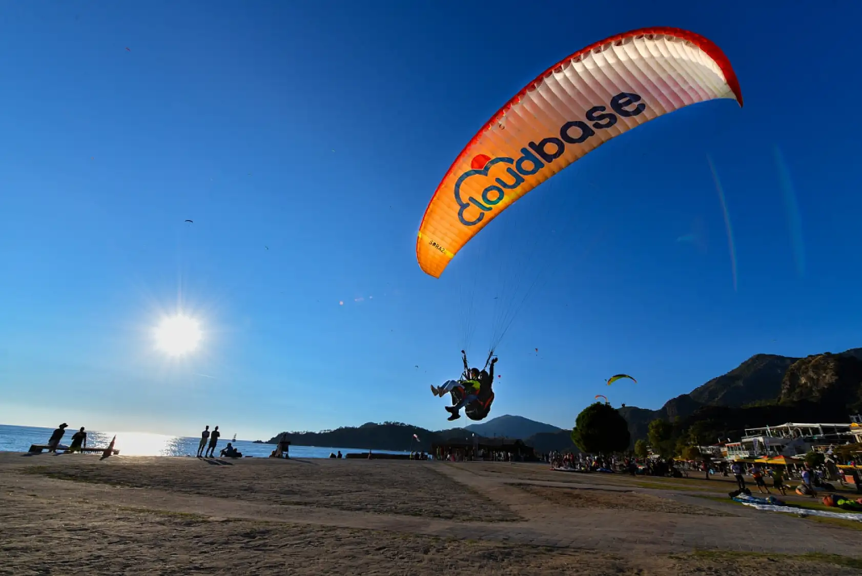 Fethiye'de Gökyüzü Şöleni Başlıyor: 25. Uluslararası Ölüdeniz Hava Oyunları Festivali 22 Ekim'de