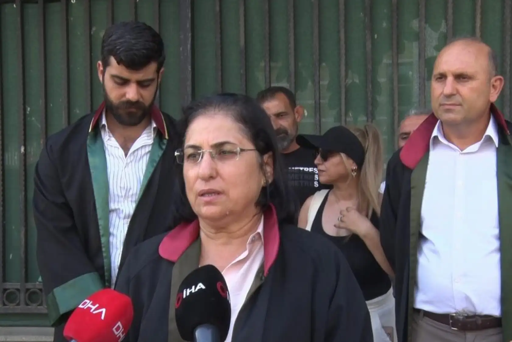 Eşini satırla öldürdüğü iddiasıyla yargılanan şahıs, cinayet öncesi 4 adet sakinleştirici ve alkol almış