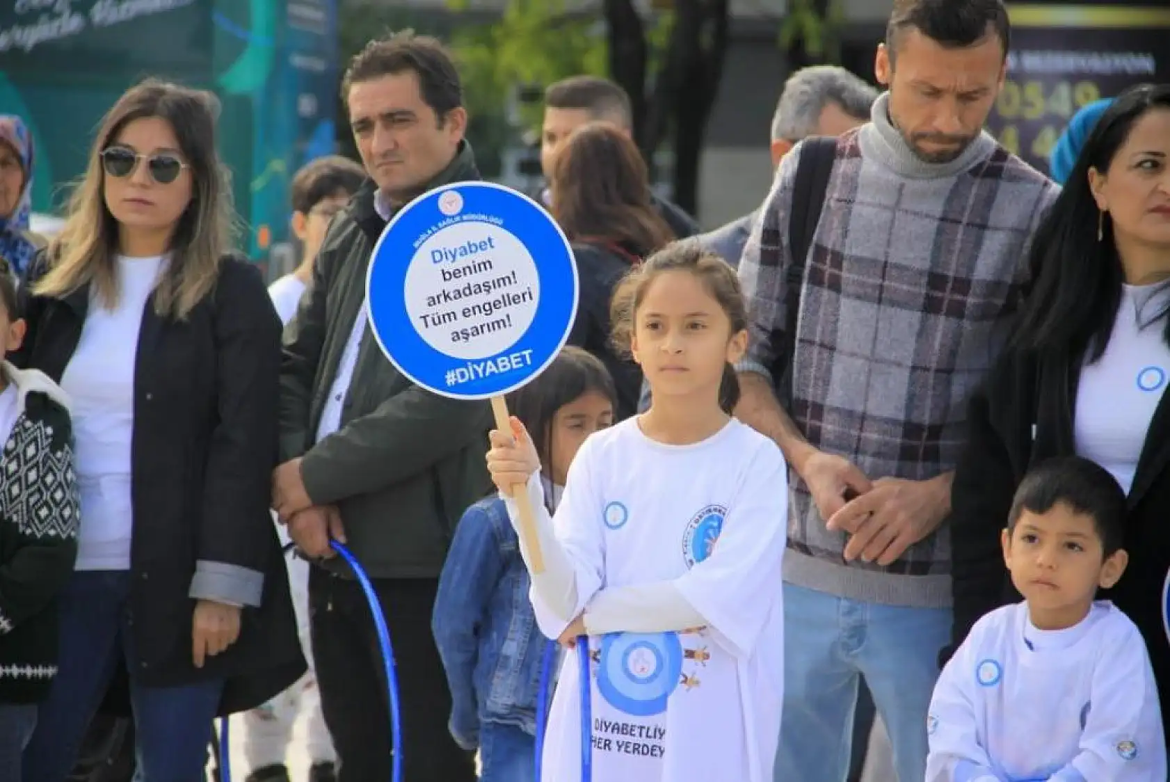 Diyabetliler Derneği'nden çelenk sunma töreni