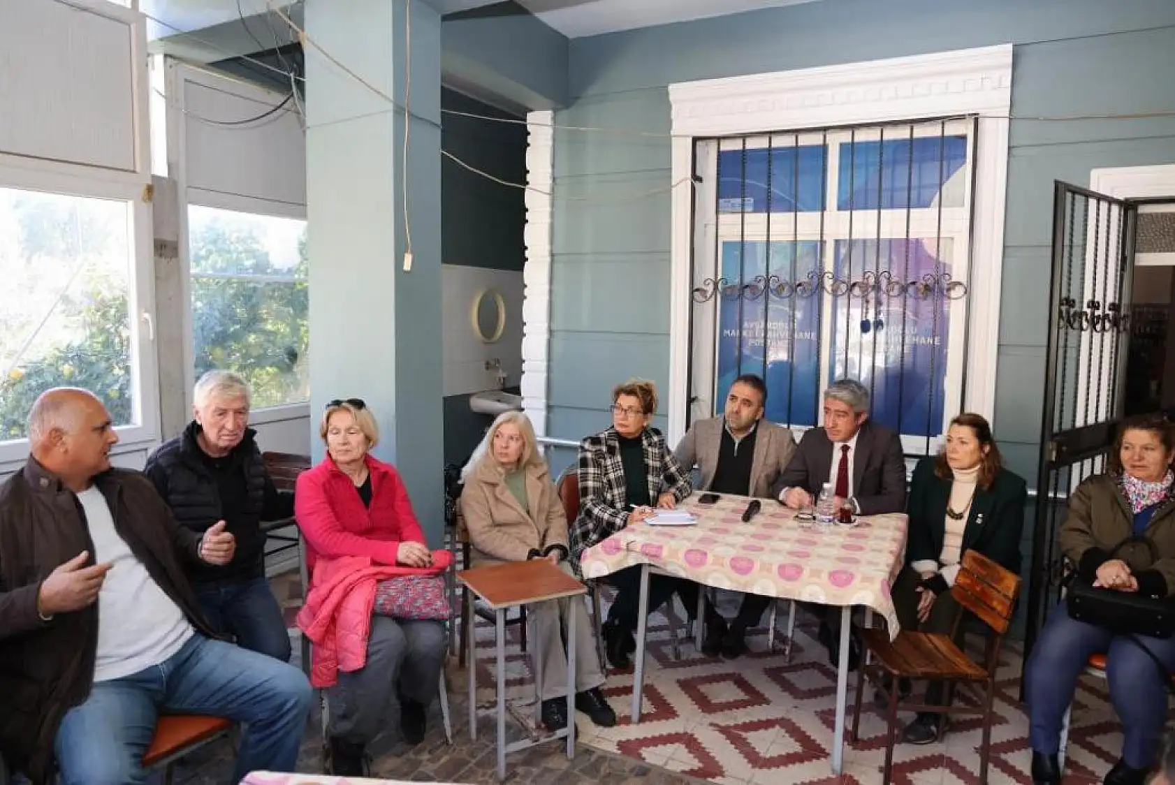 Başkan Oktay mahalle sakinleriyle bir araya geldi