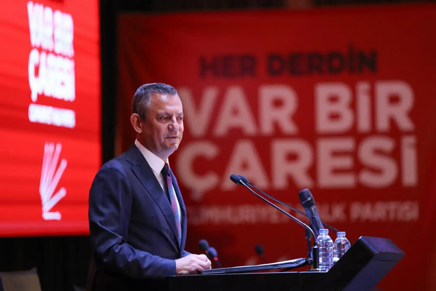 Özgür Özel,  'CHP artık Türkiye'nin partisidir'