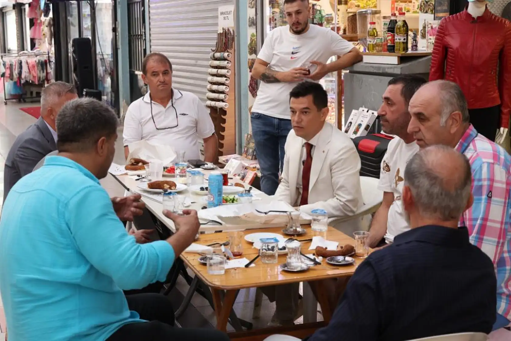 Başkan Acar: 'Kapalı çarşının ferah ve aydınlık bir ortam olmasını sağlayacağız'