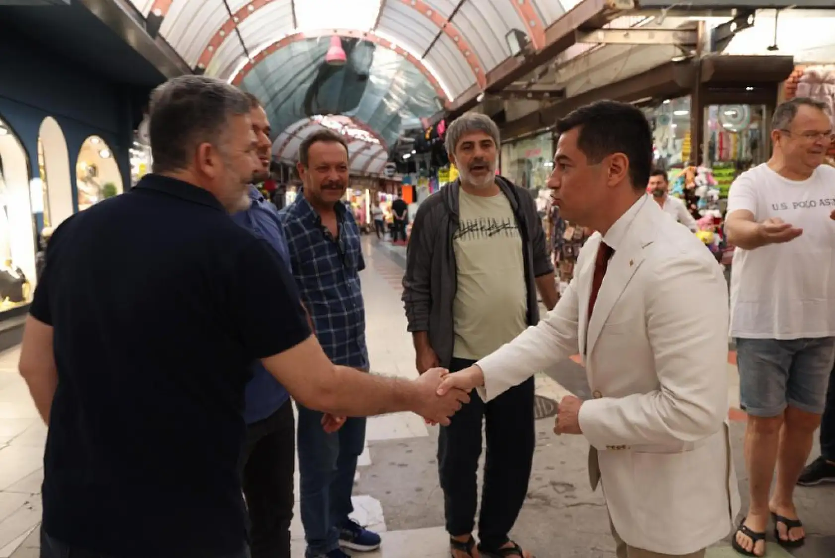 Başkan Acar: 'Kapalı çarşının ferah ve aydınlık bir ortam olmasını sağlayacağız'