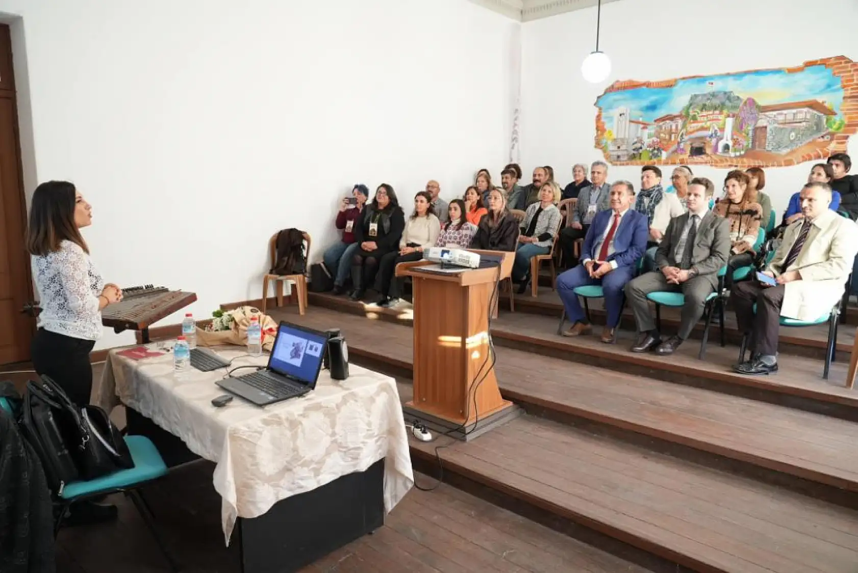 Muğla Öğretmen Akademileri'nde Türk Müziği rüzgarı