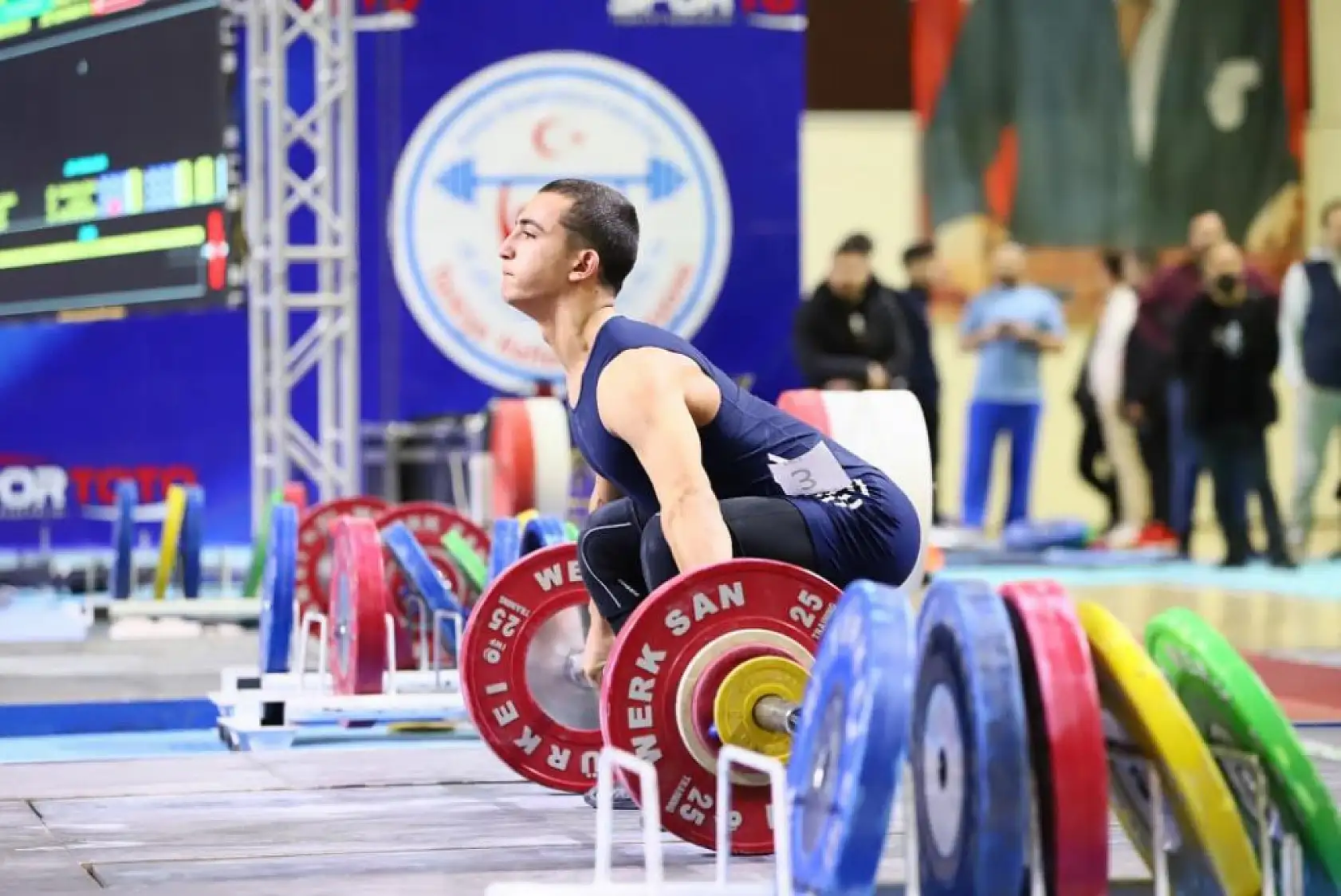 Muğla'da Halter Türkiye Birinciliği'nde nefes kesen mücadeleler