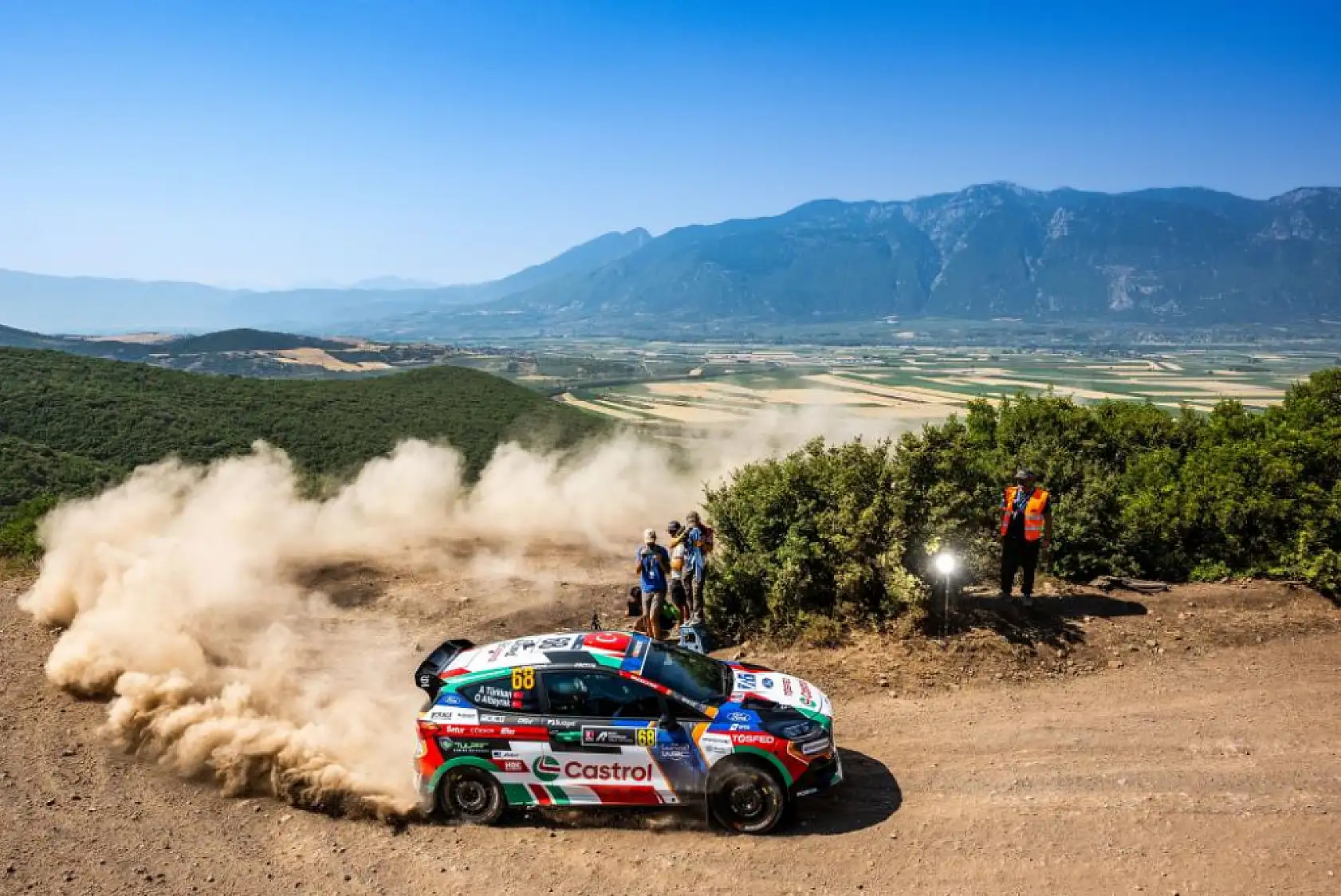 'JWRC'de Türk Rüzgarı: Ali Türkkan dünya sahnesinde zafer yazdı