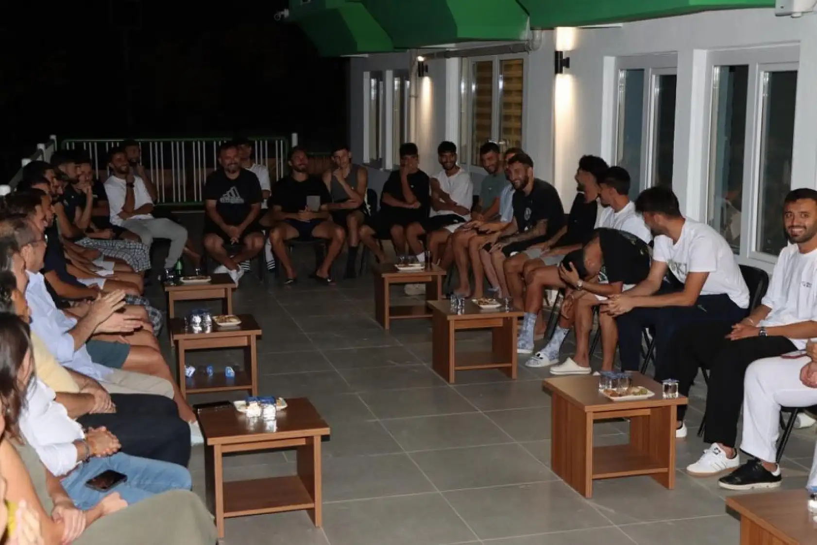 Muğlaspor yönetimi futbolcularla sezon öncesi buluştu