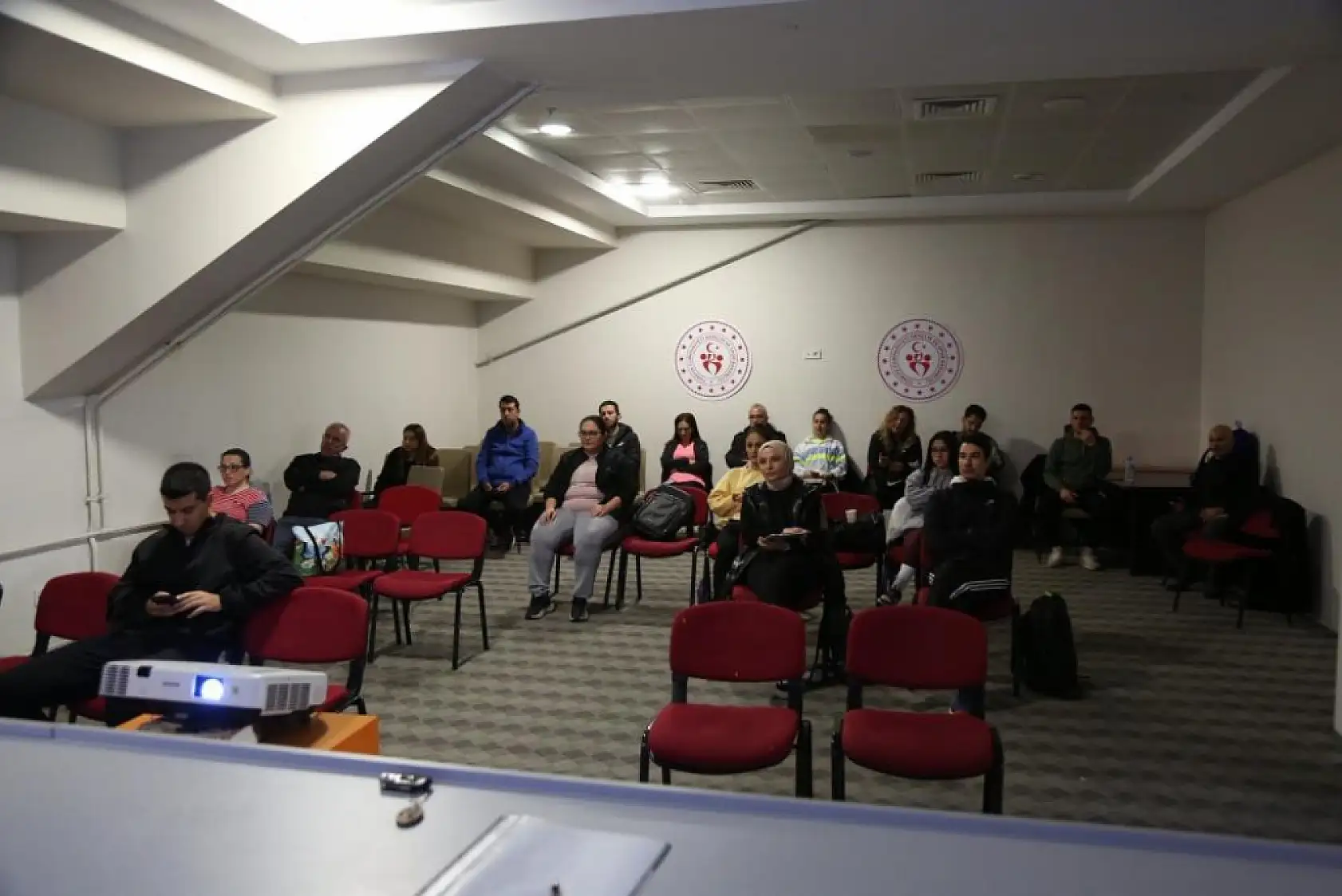 Muğla'da masa tenisinde yeni antrenörler yetişiyor