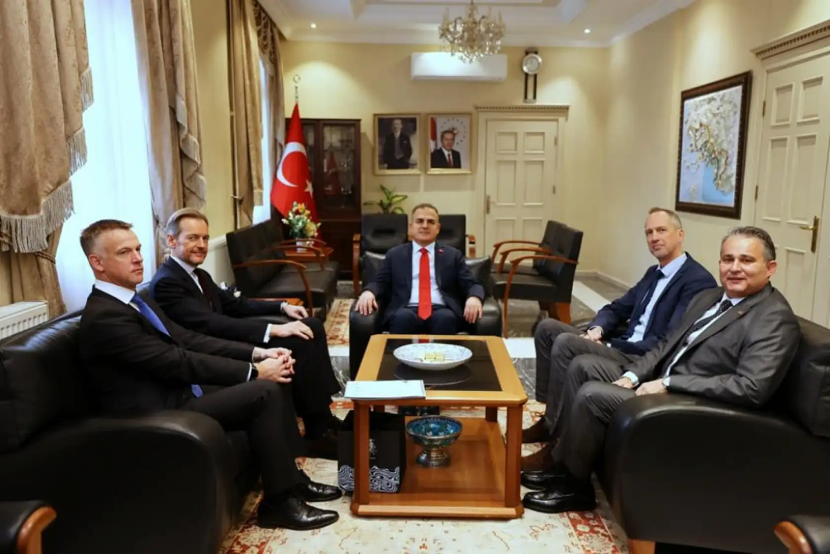 Muğla Valisi Akbıyık, Belçika Büyükelçisi Van de Velde'yi ağırladı