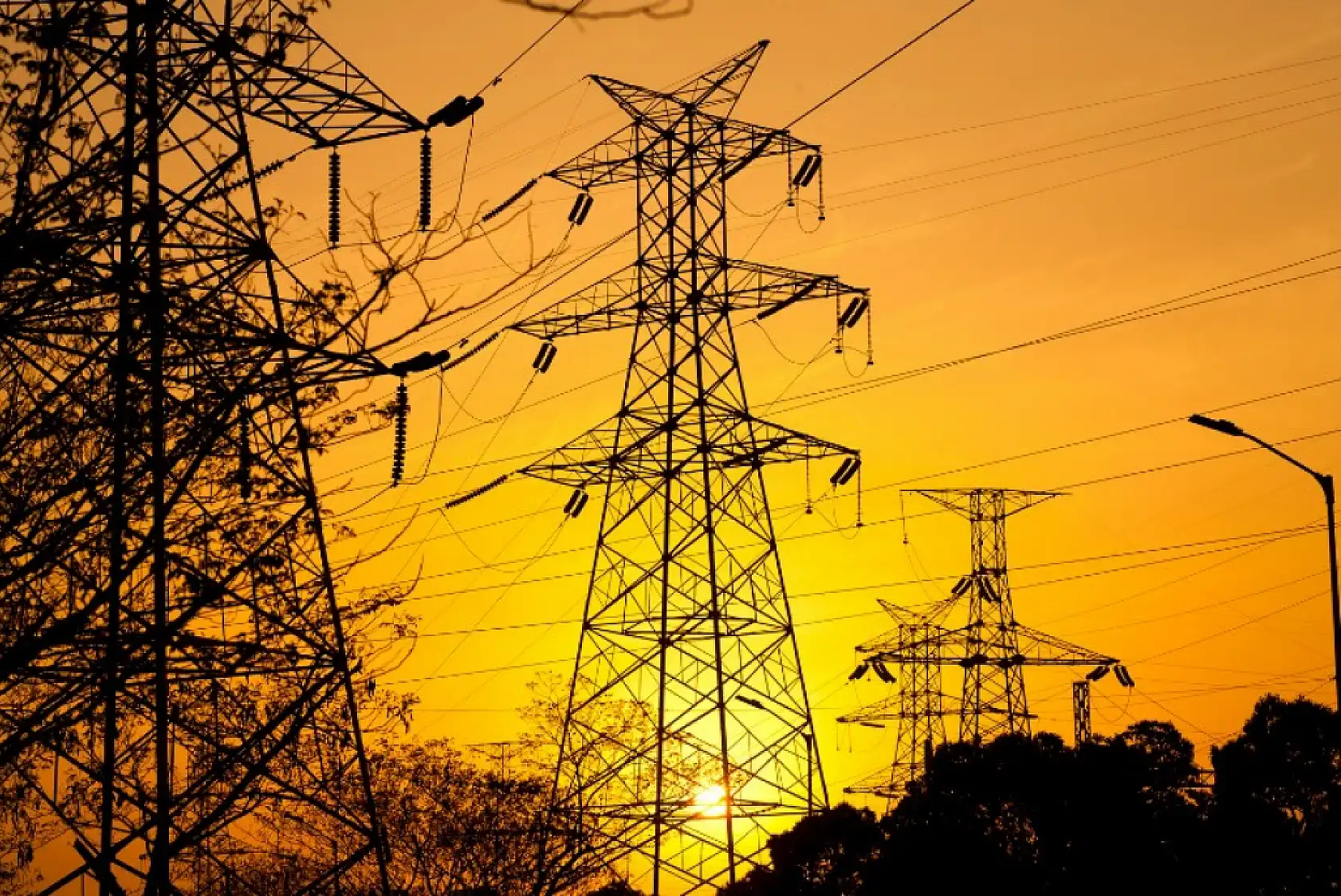 Milas'ta 11-12 Ağustos'ta Elektrikler Kesiliyor: Hangi Bölgeler Etkilenecek