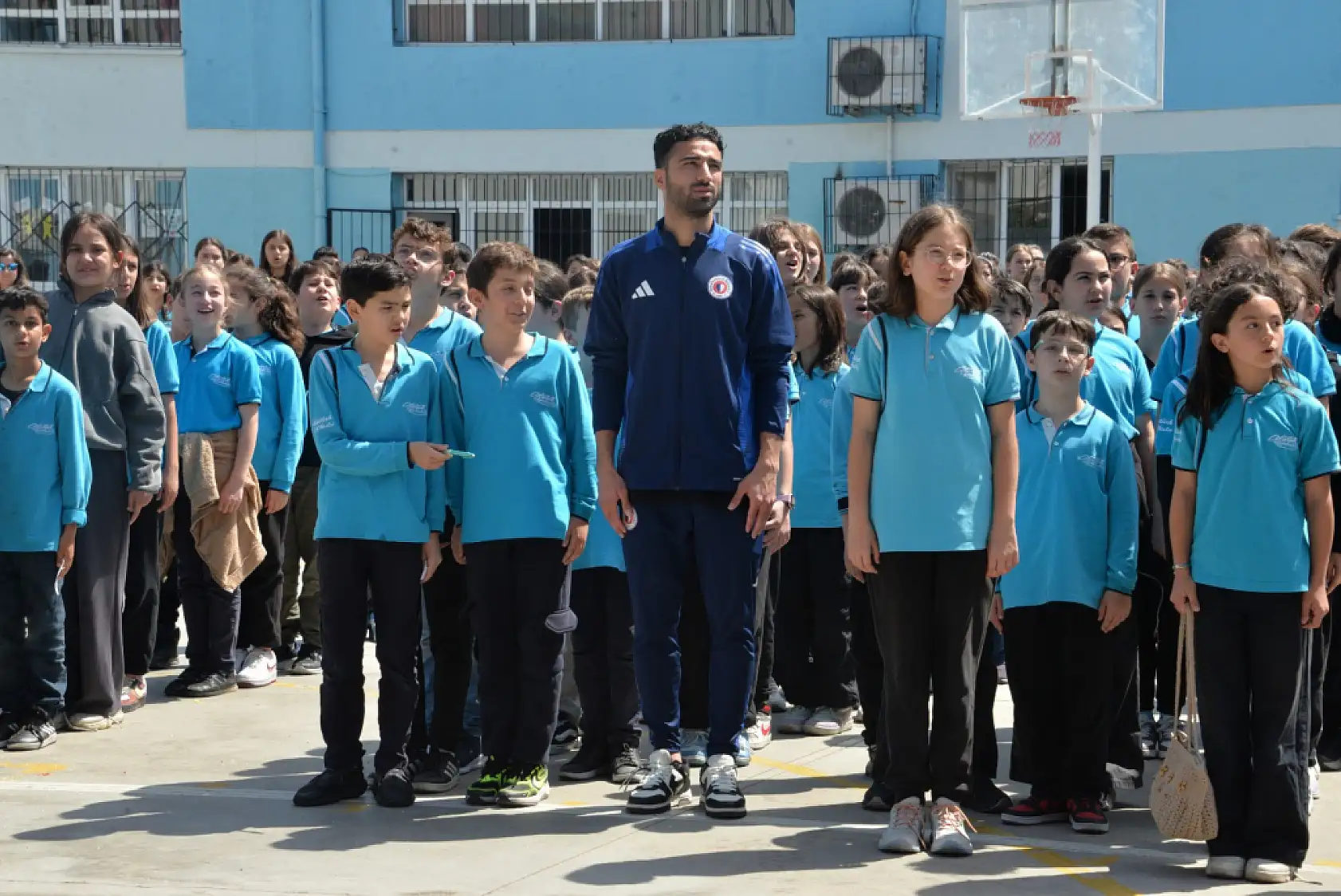 Fethiyespor'dan Öğrencilere 23 Nisan Sürprizi