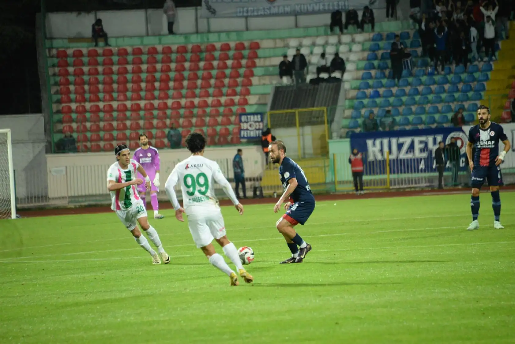 Fethiyespor son dakikada yıkıldı: 2-1