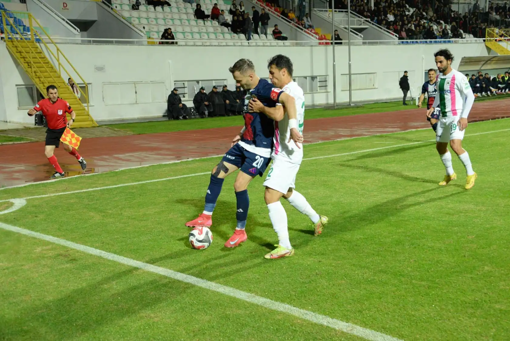 Fethiyespor son dakikada yıkıldı: 2-1