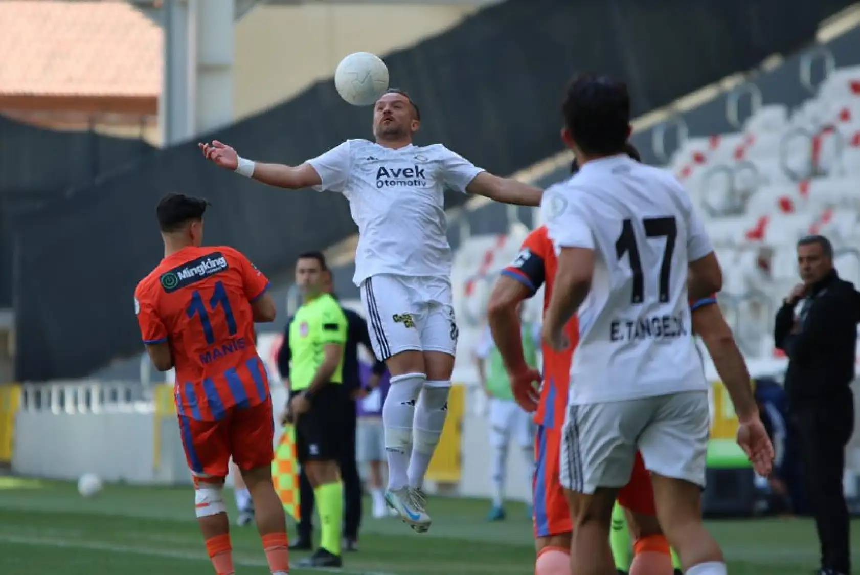 Nesine 2.Lig Beyaz Grup'ta Final Niteliğinde Maç!