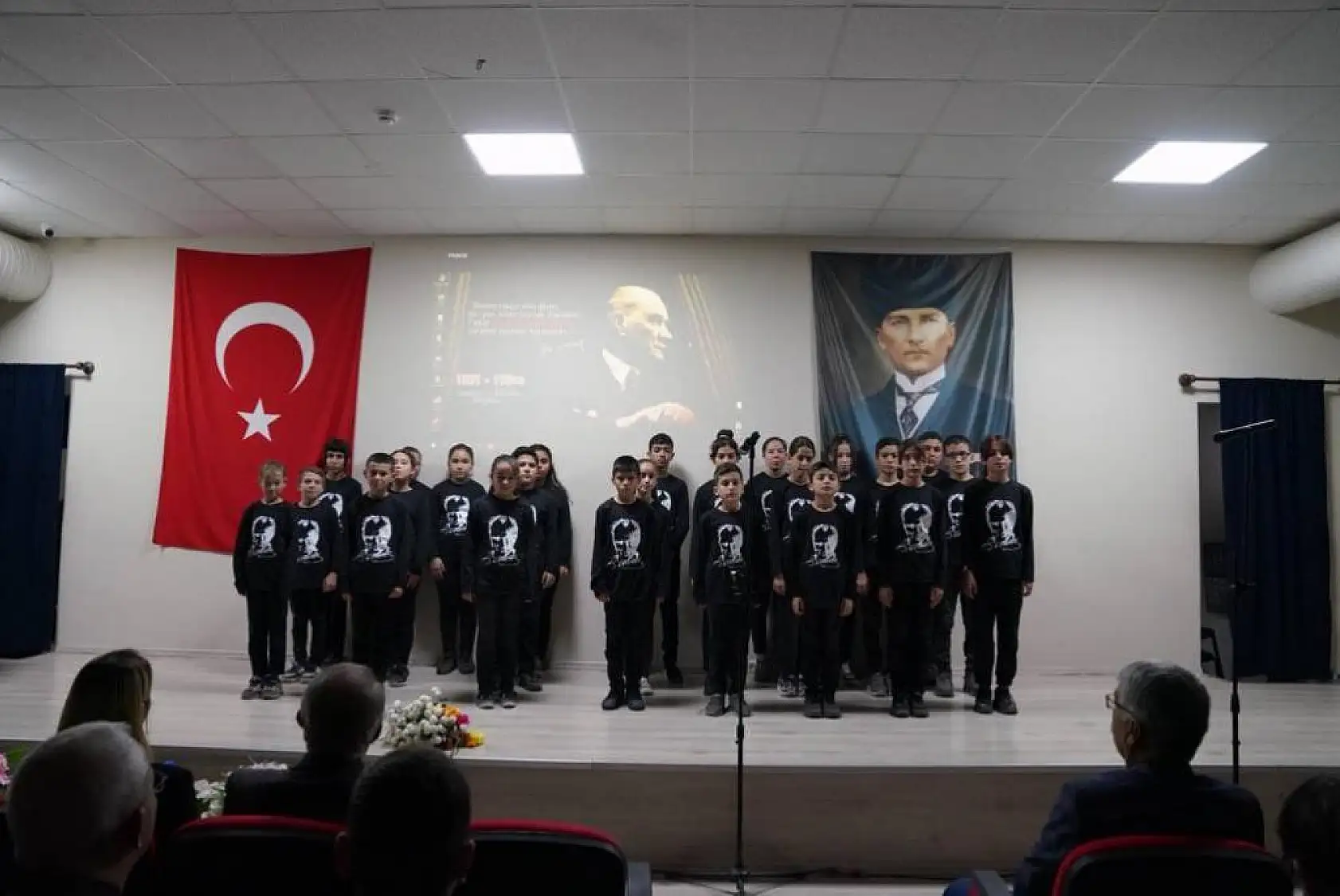 Seydikemer, Ata'sını Özlemle Andı