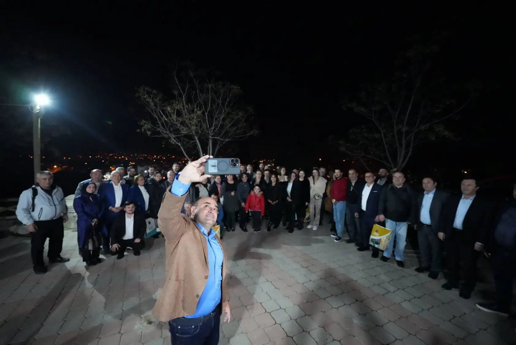 Başkan Akdenizli 'Gazeteciler, Önemli Bir Kamu Görevini Yerine Getirmektedir'