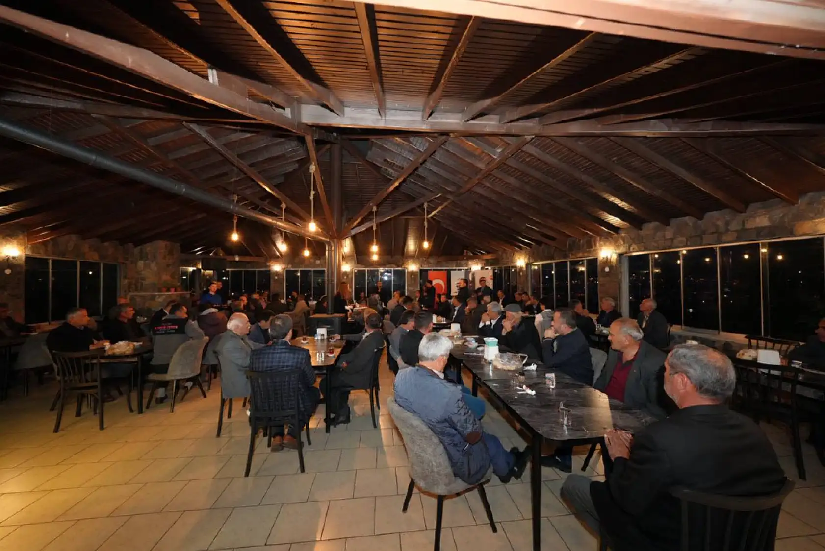 Başkan Akdenizli, Muhtarlar ve STK'lar İle İftarda Buluştu