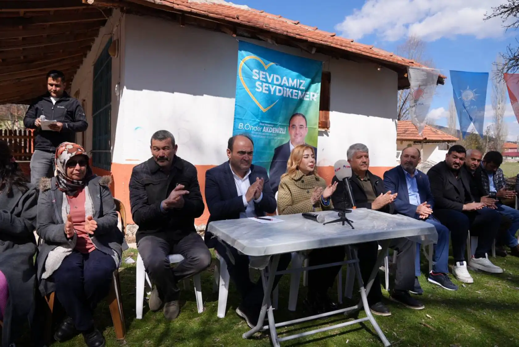 Akdenizli, Seçim Çalışmalarına Yayla Mahallelerinde Devam Etti