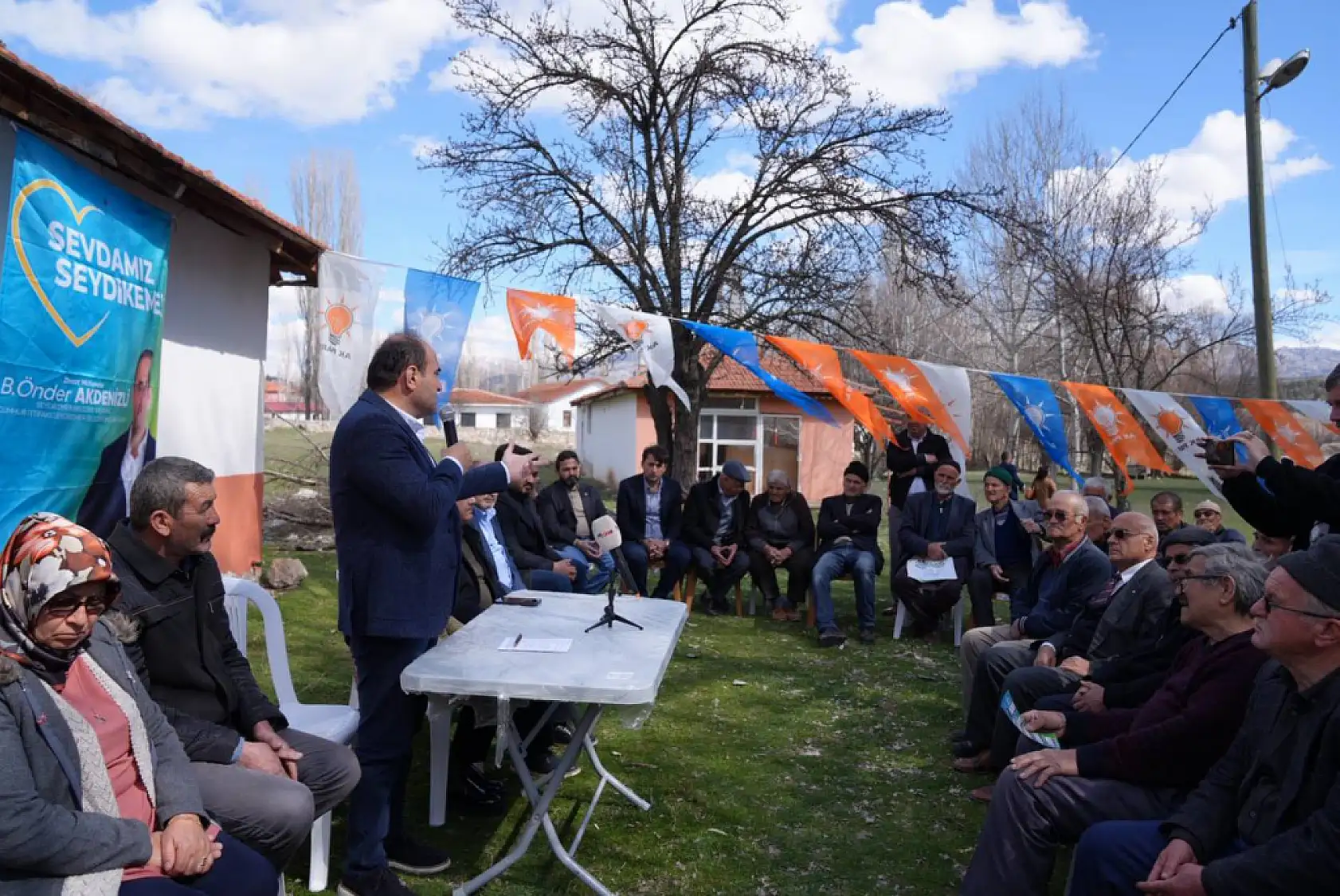 Akdenizli, Seçim Çalışmalarına Yayla Mahallelerinde Devam Etti