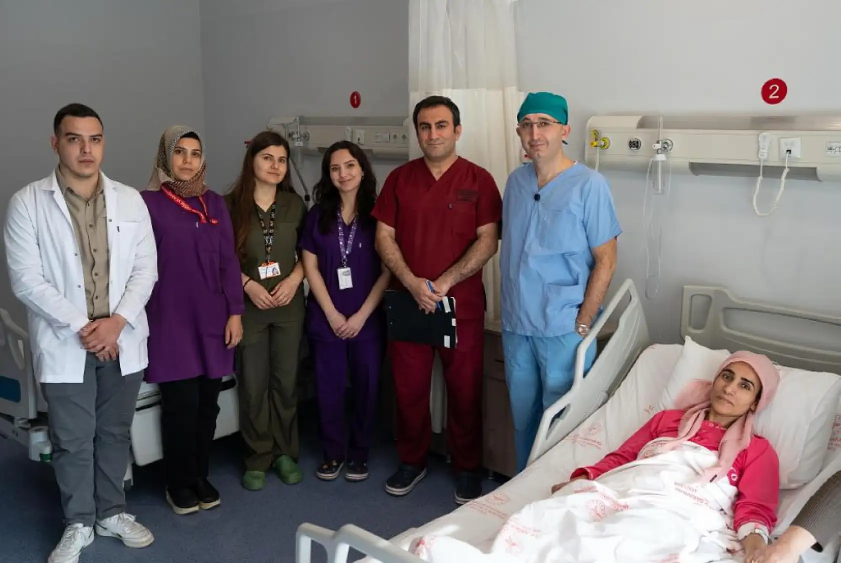 Doktorlar şok oldu! Kadının karnından 7 kilo tümör çıktı