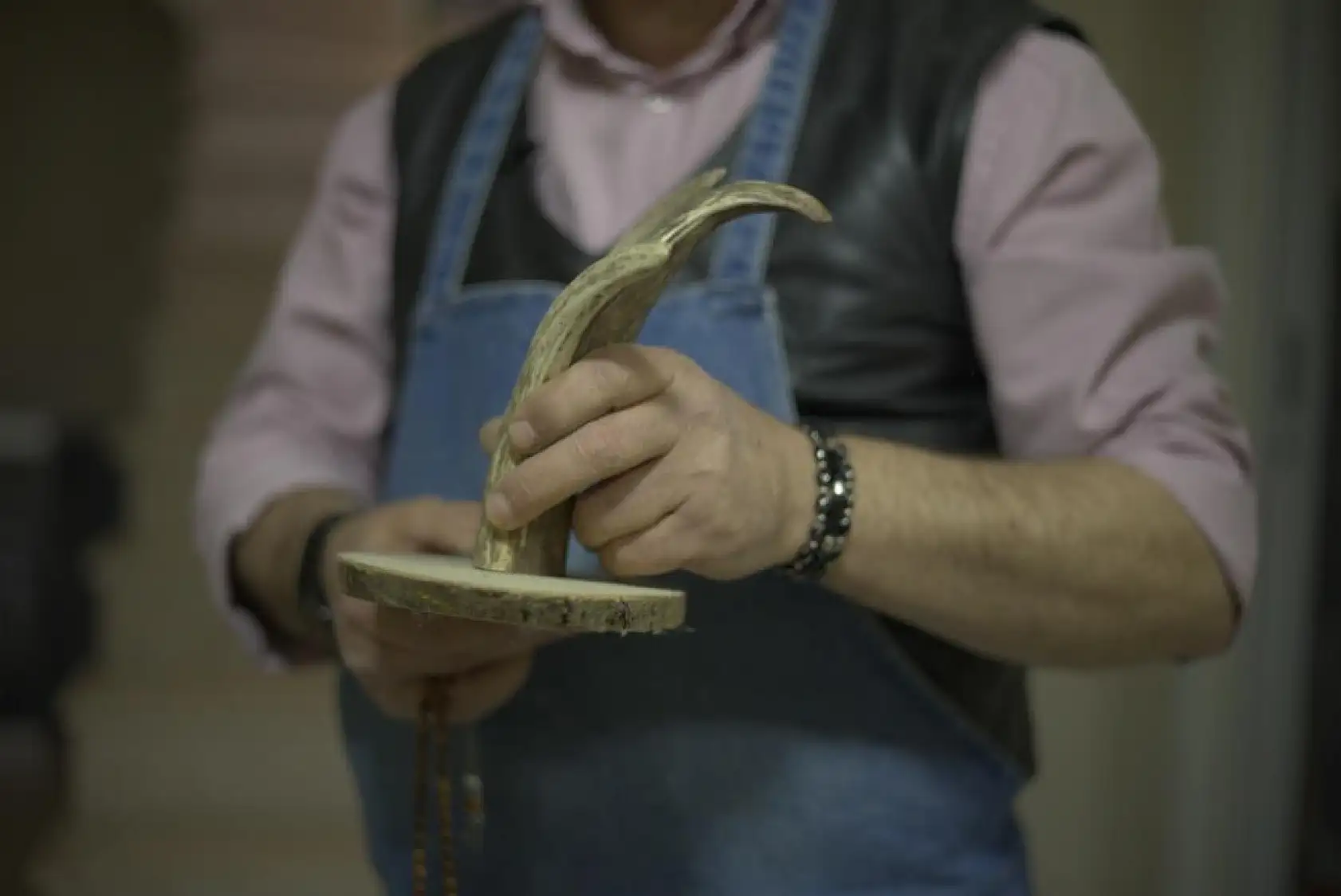 20 yıldır tespih yapan usta, mesleğini sanat olarak tanımlıyor