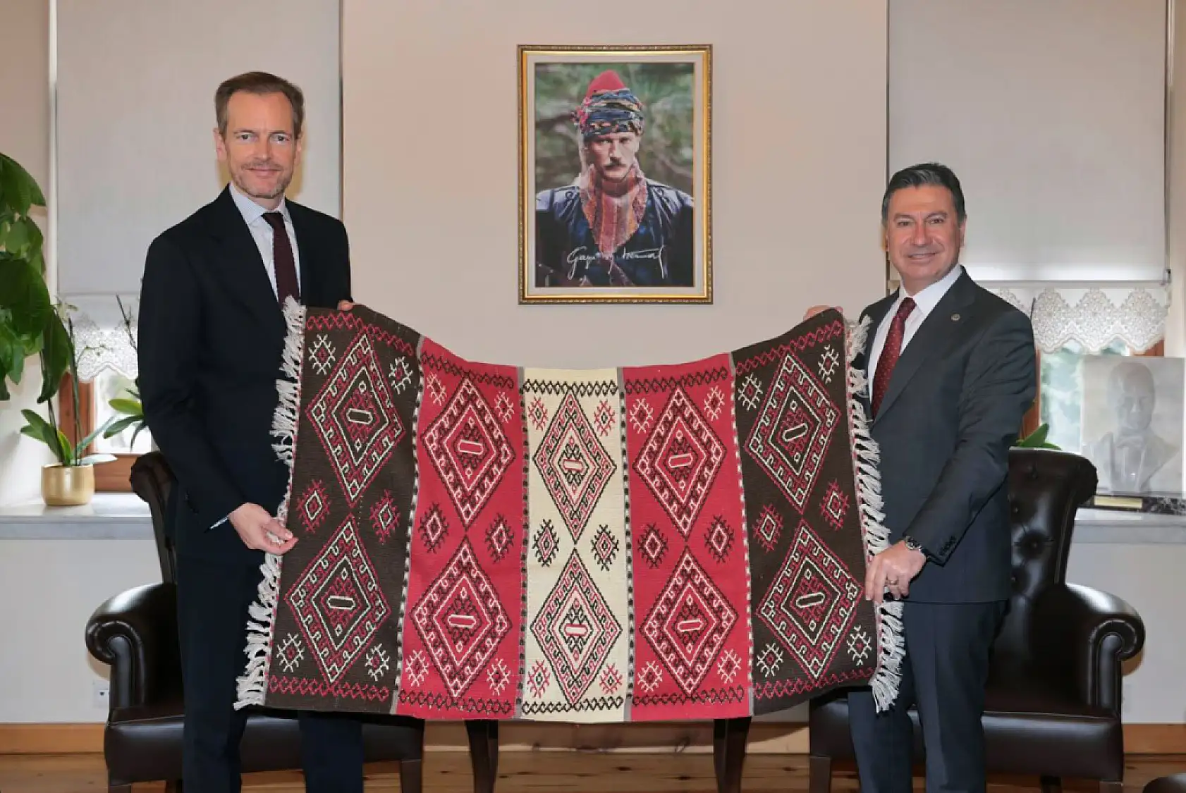 Muğla Büyükşehir Belediye Başkanı Aras Belçika Krallığı Ankara Büyükelçisini ağırladı